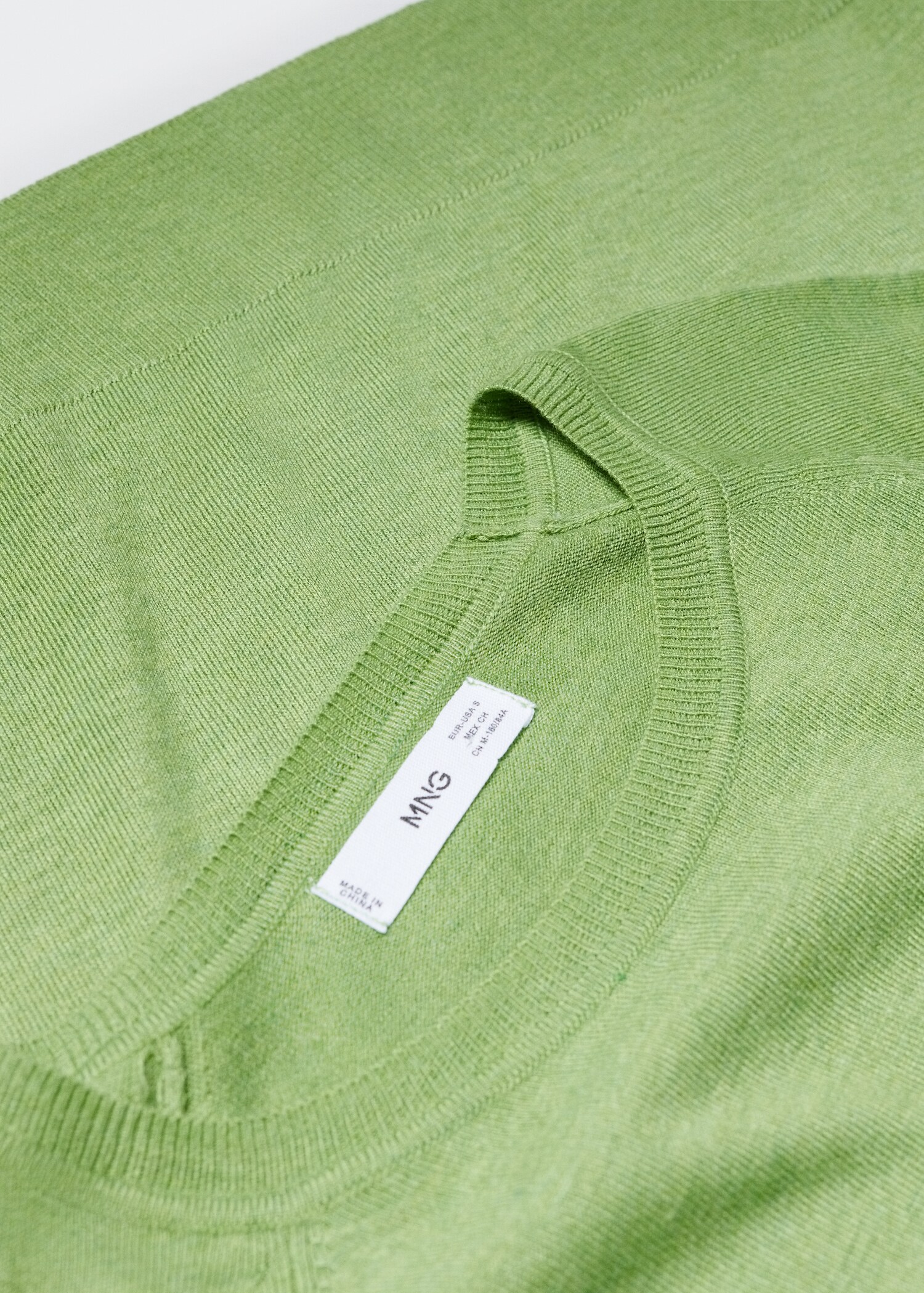 Fine-knit crew-neck sweater - Details of the article 8