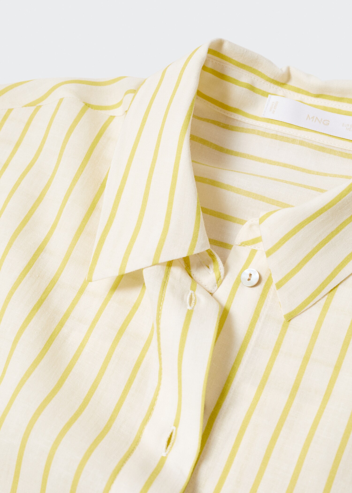 Oversized shirt - Details of the article 8