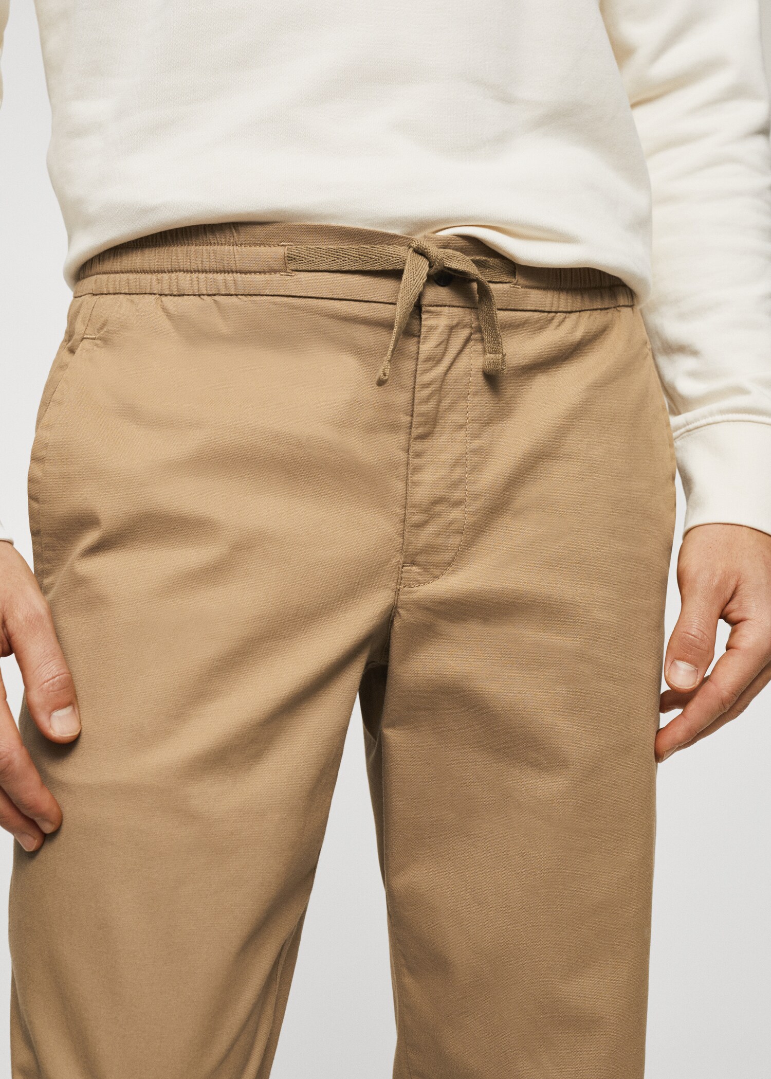 Cotton jogger-style trousers - Details of the article 1