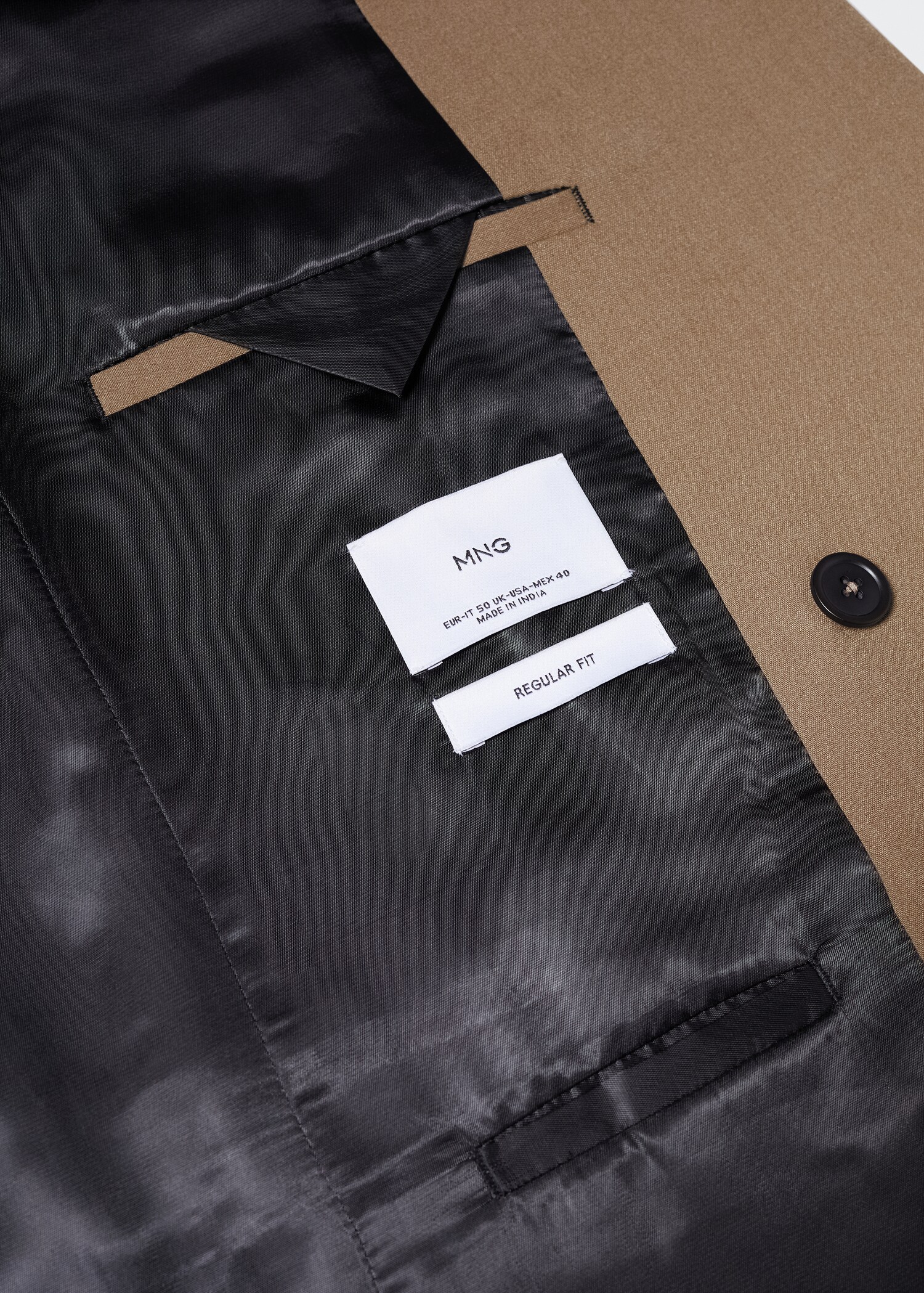 Double-breasted suit jacket - Details of the article 8