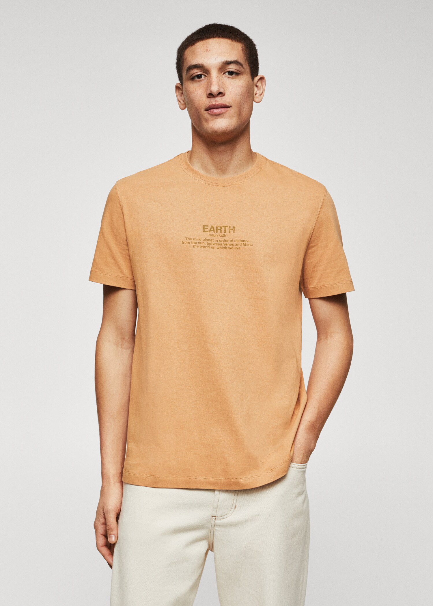 T-skjorte i 100% bomull relaxed fit - Halvtotal bildeutsnitt