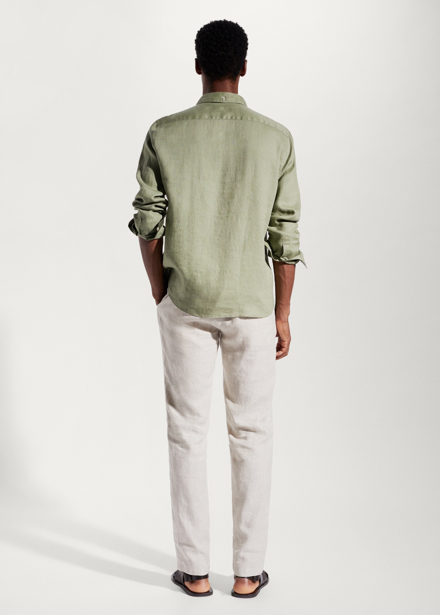 Slim Fit-Hemd aus 100 % Leinen - Rückseite des Artikels