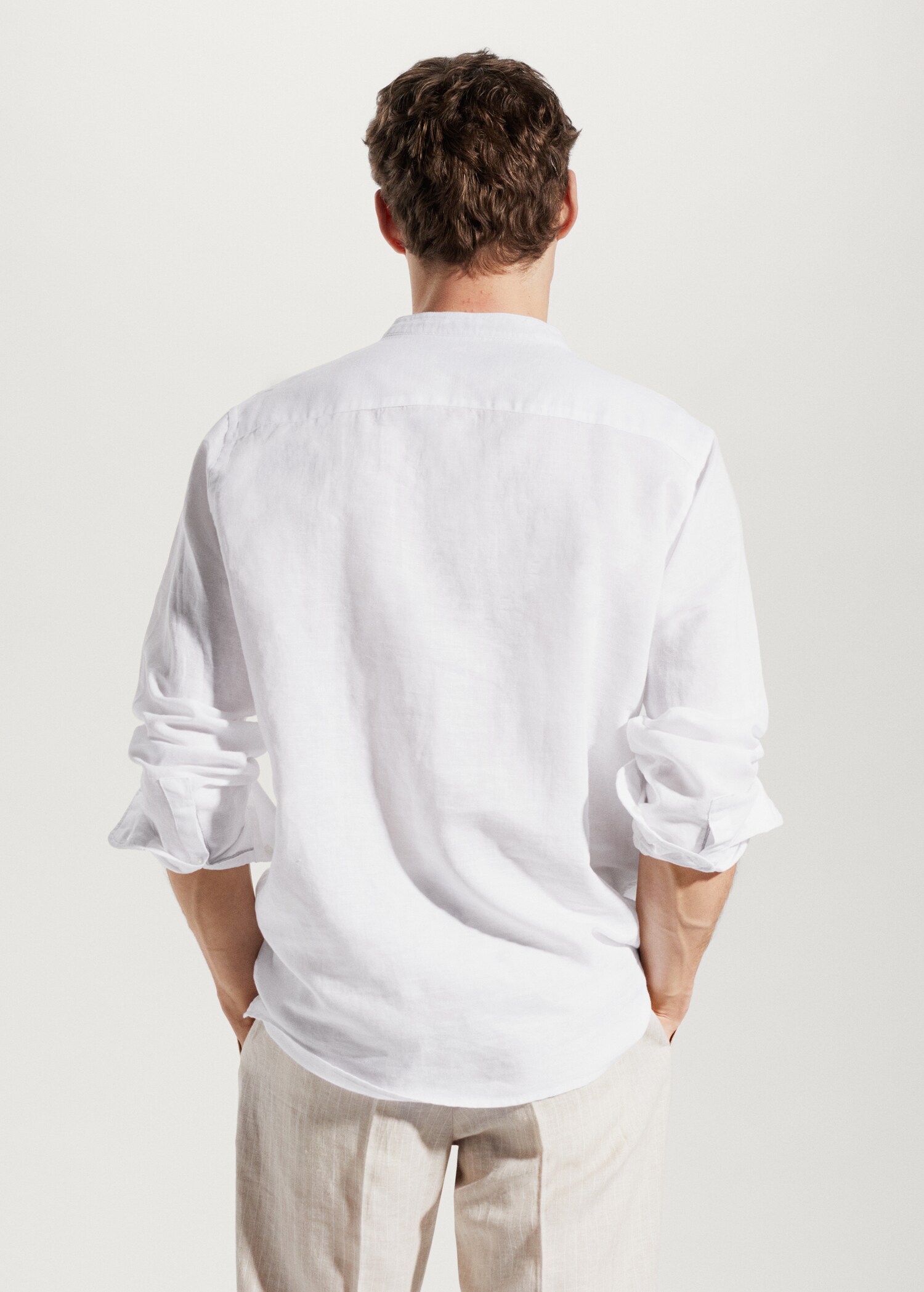 Regular-fit Mao-collar linen shirt - Reverse of the article