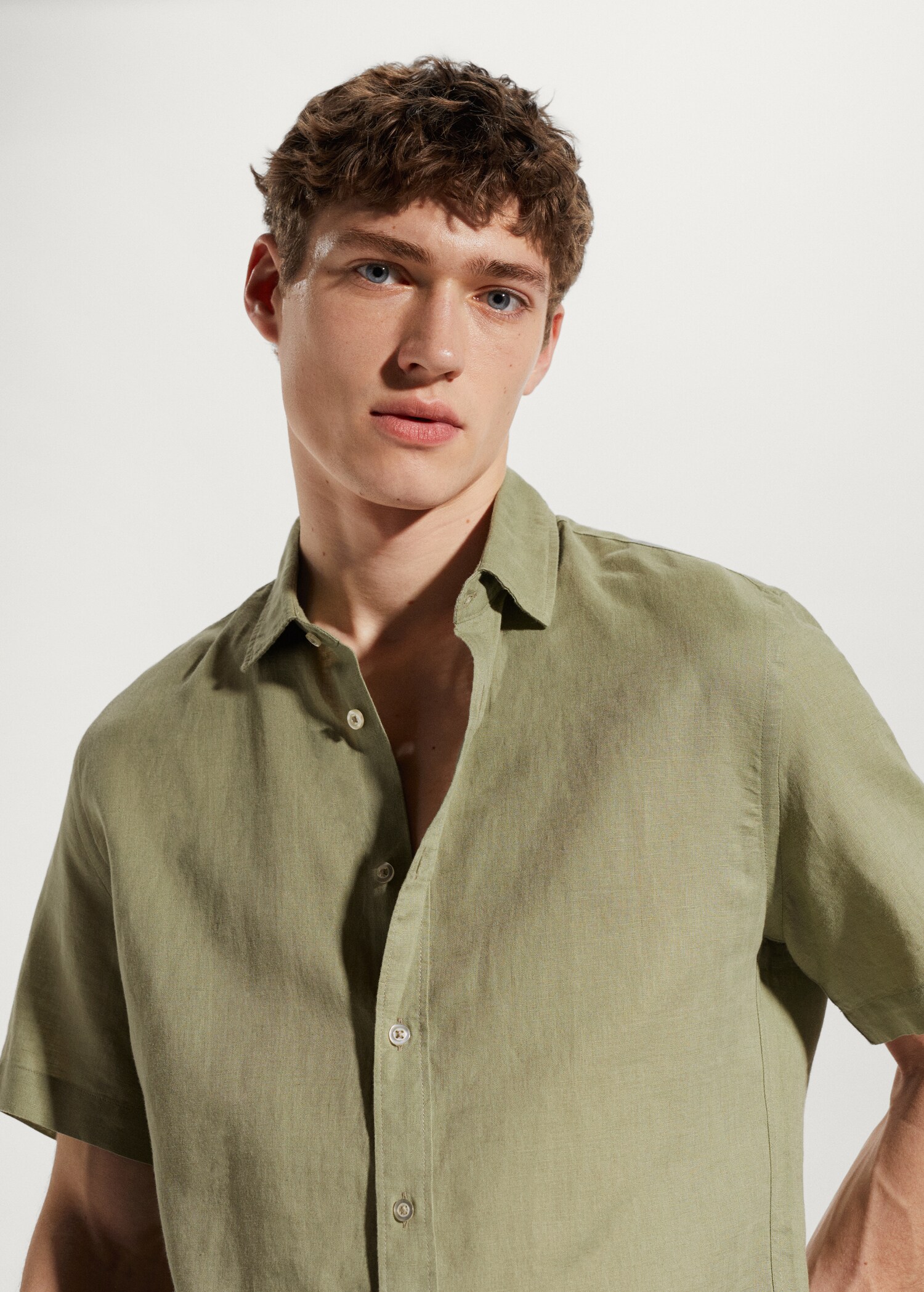 100% linen short sleeve shirt - Details of the article 1