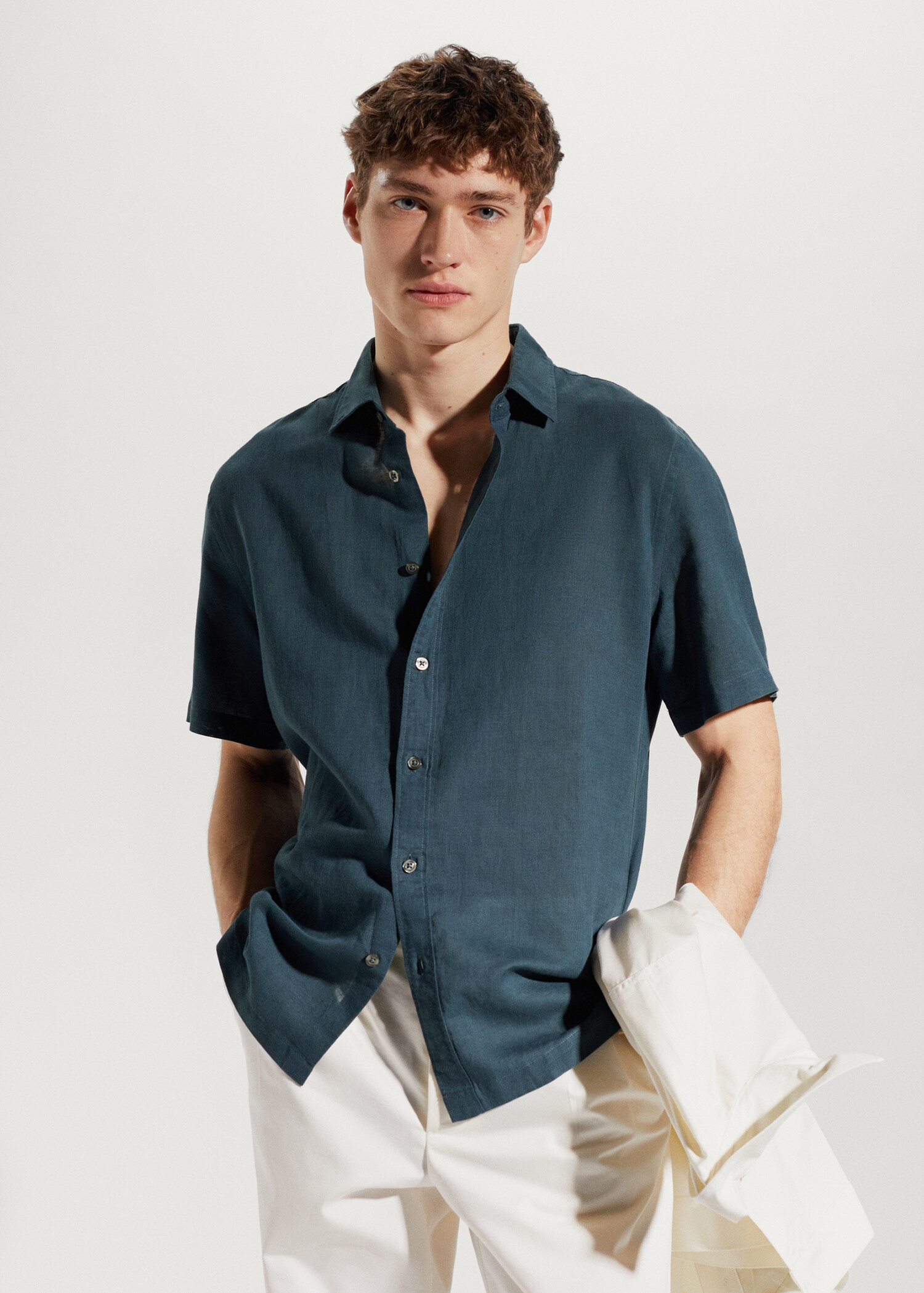 100% linen short sleeve shirt - Medium plane