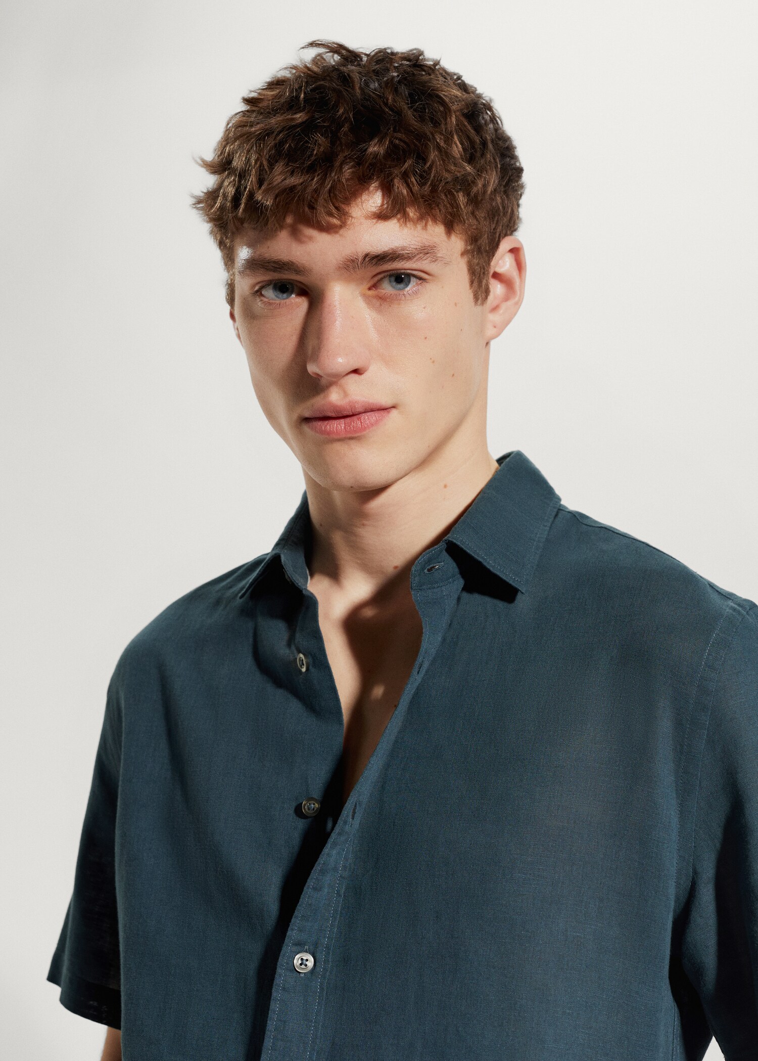 100% linen short sleeve shirt - Details of the article 1