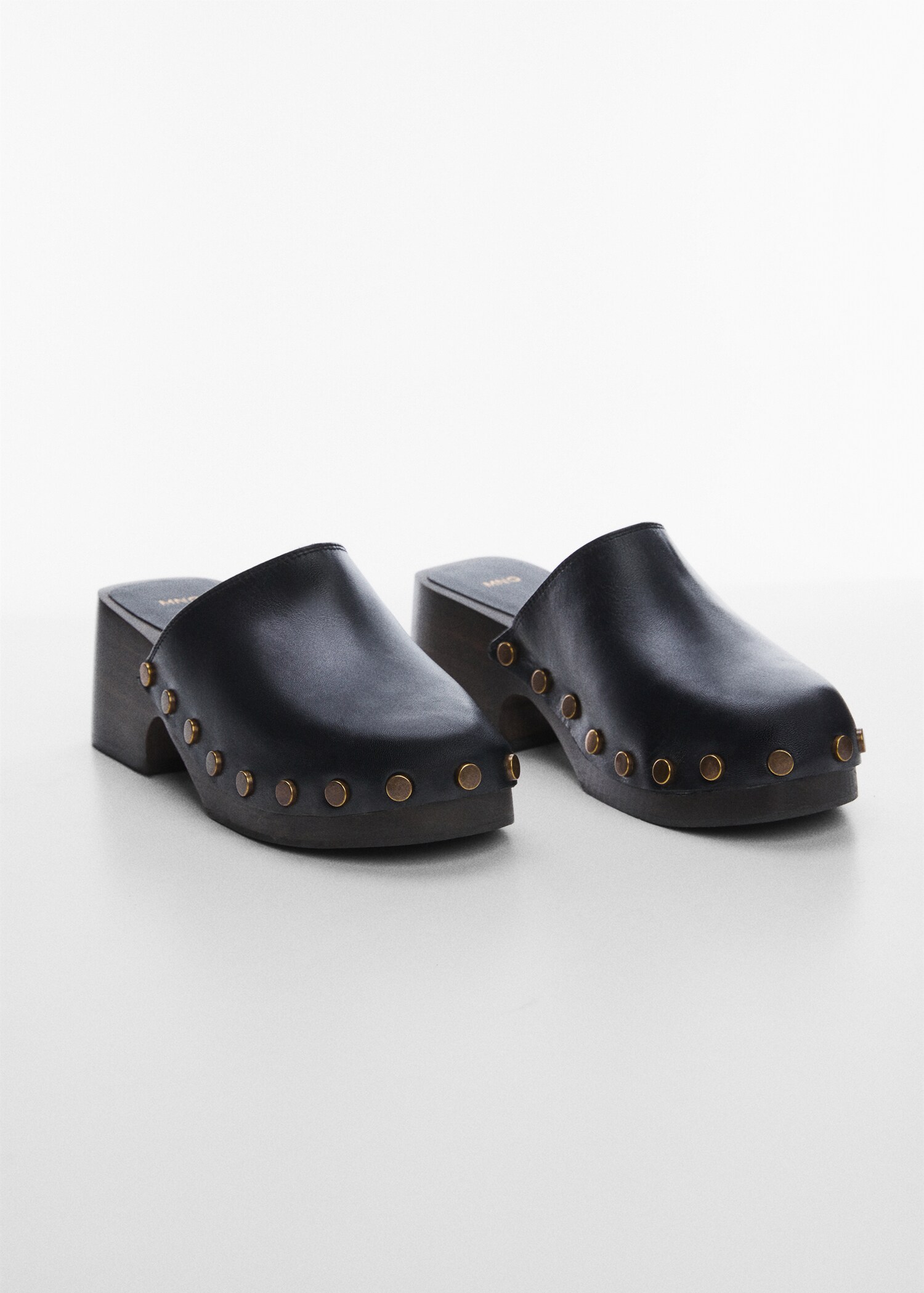 Studded leather clog - Medium plane