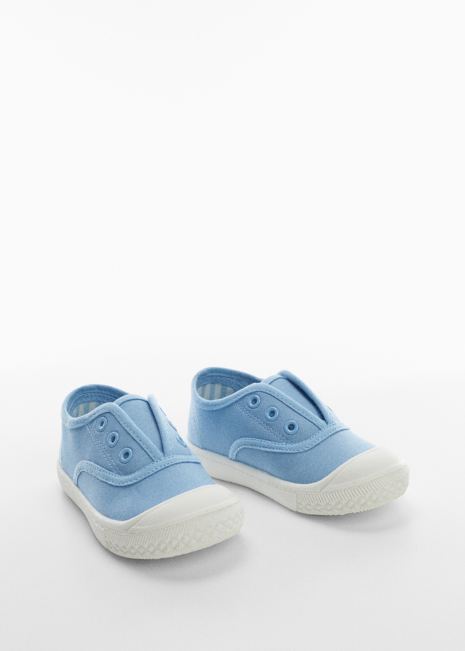 Tennis sans lacets - Plan moyen