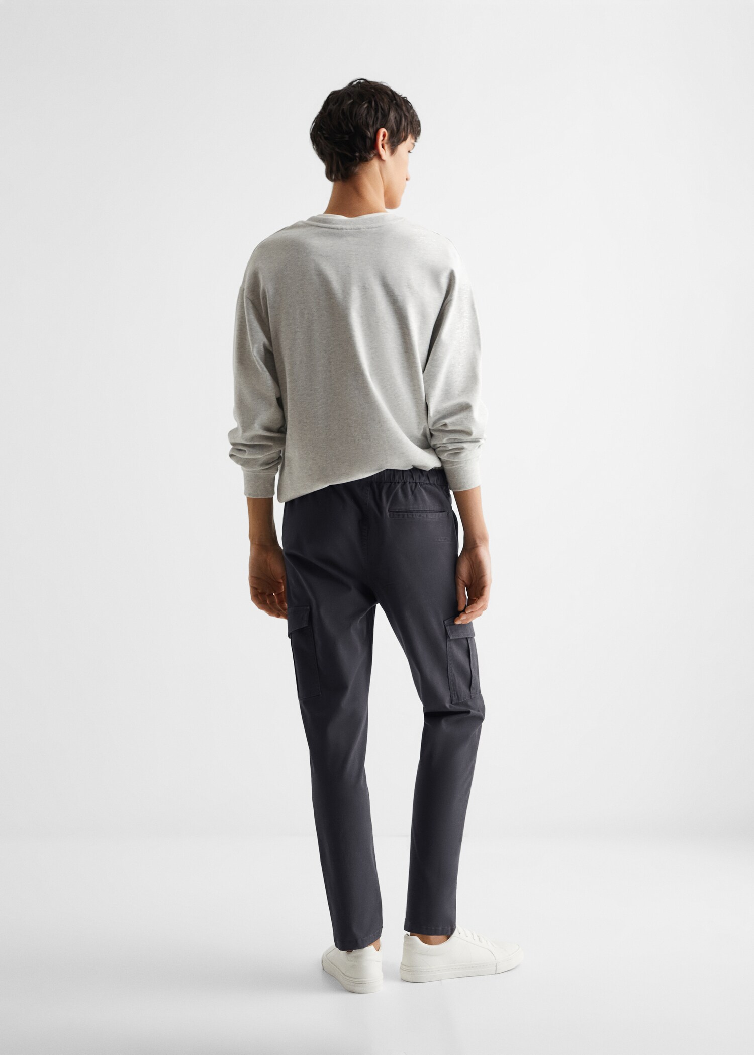 Regular-fit cargo pants - Reverse of the article