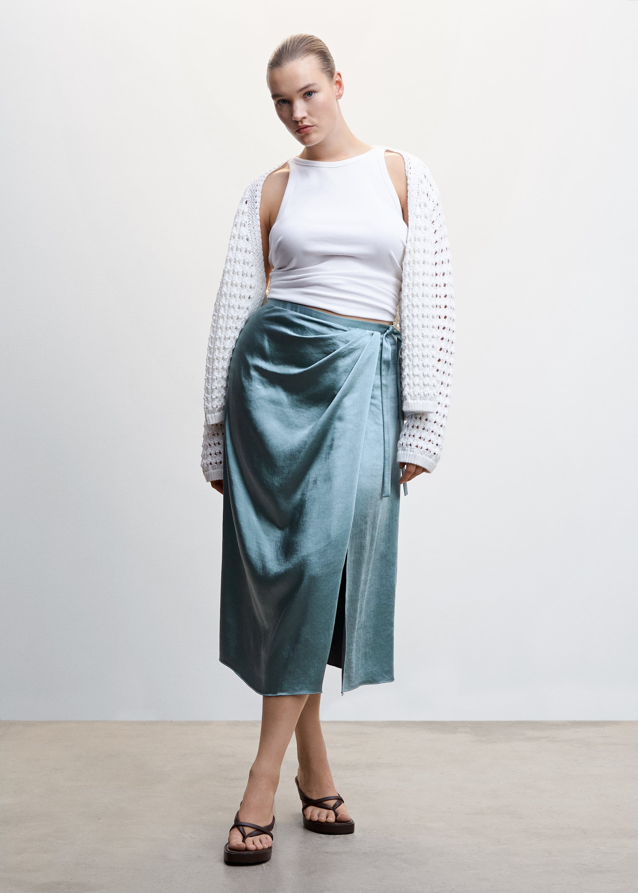 Satin wrap skirt - Details of the article 3