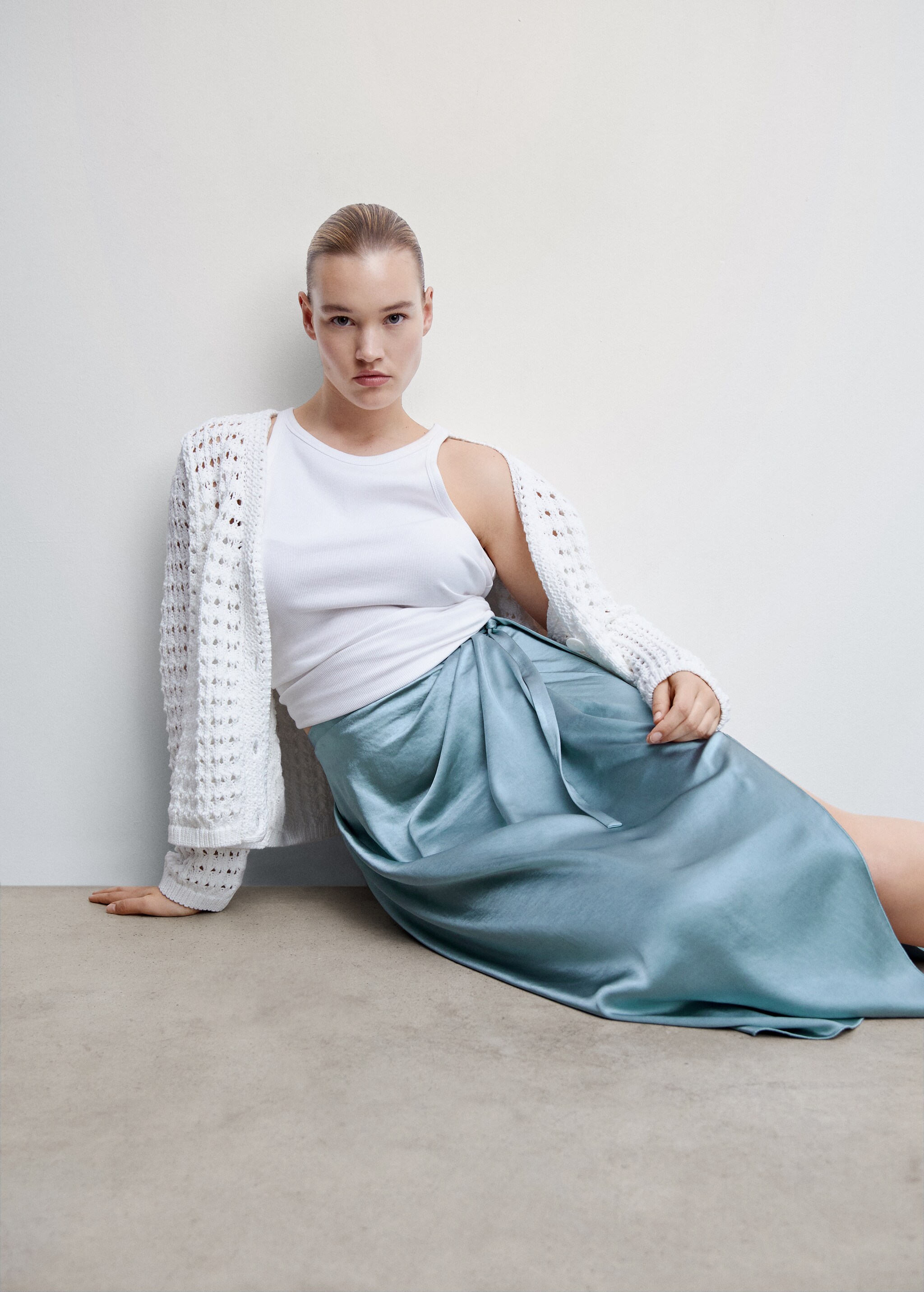 Satin wrap skirt - Details of the article 4