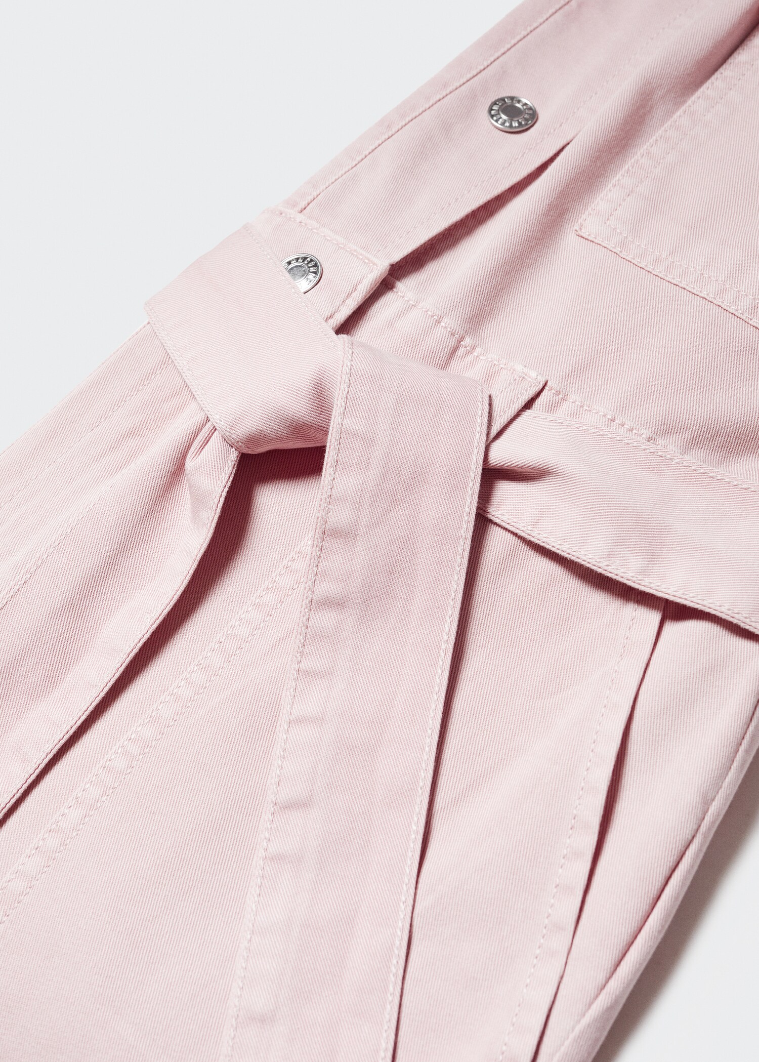 Denim jumpsuit with bow - Details of the article 8