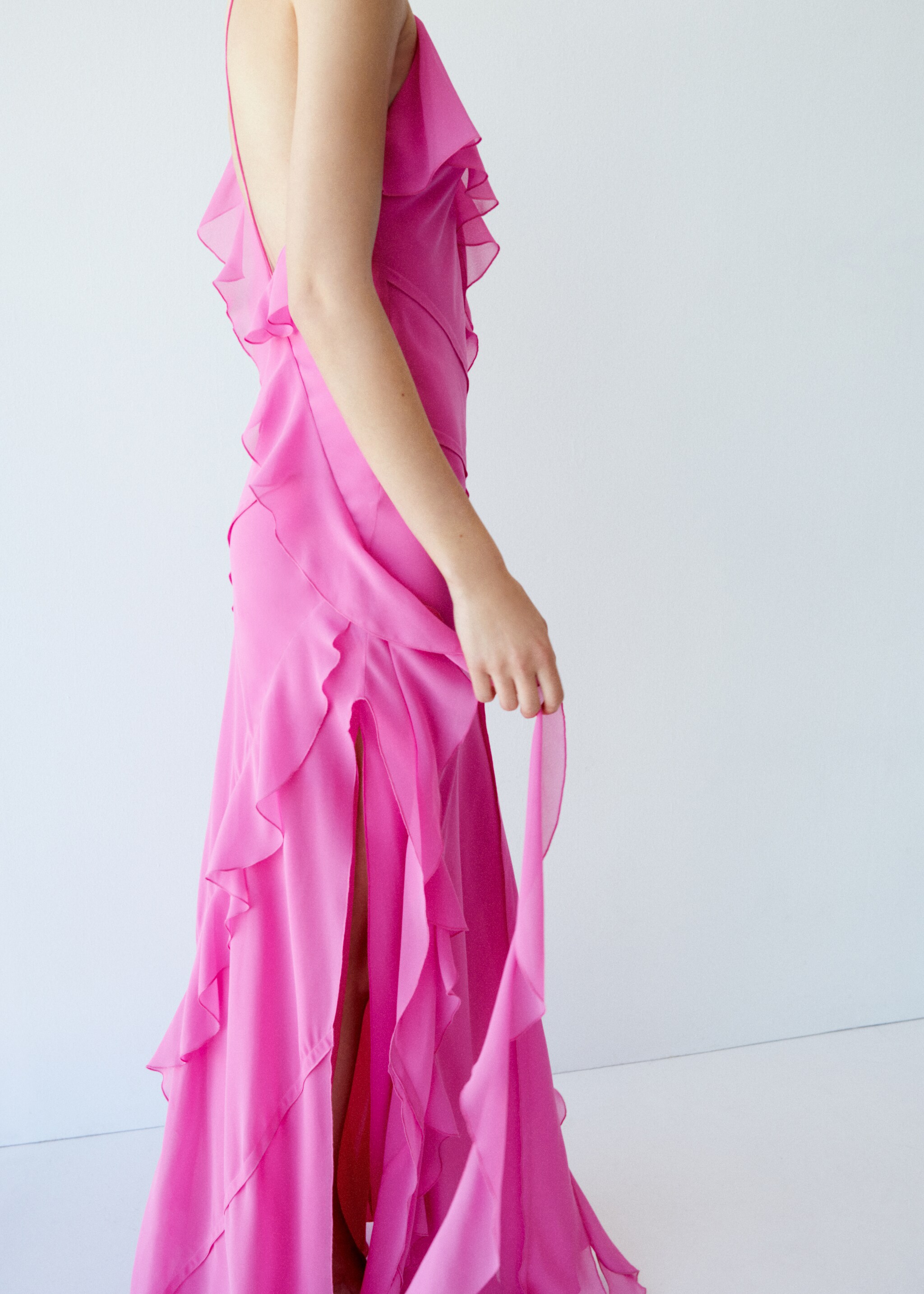 Ruffles slit dress - Details of the article 7