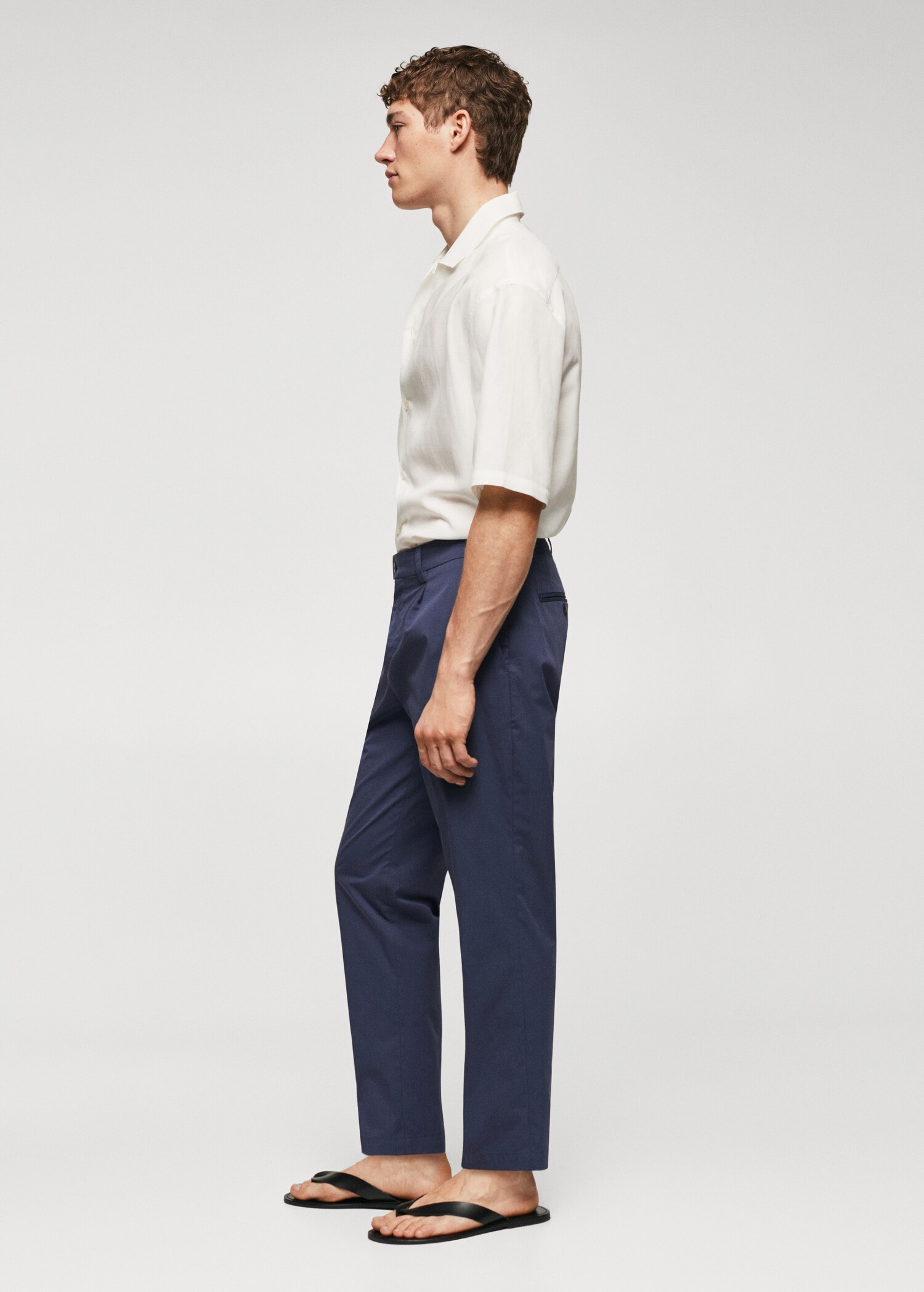 Cotton pleated pants - Details of the article 2