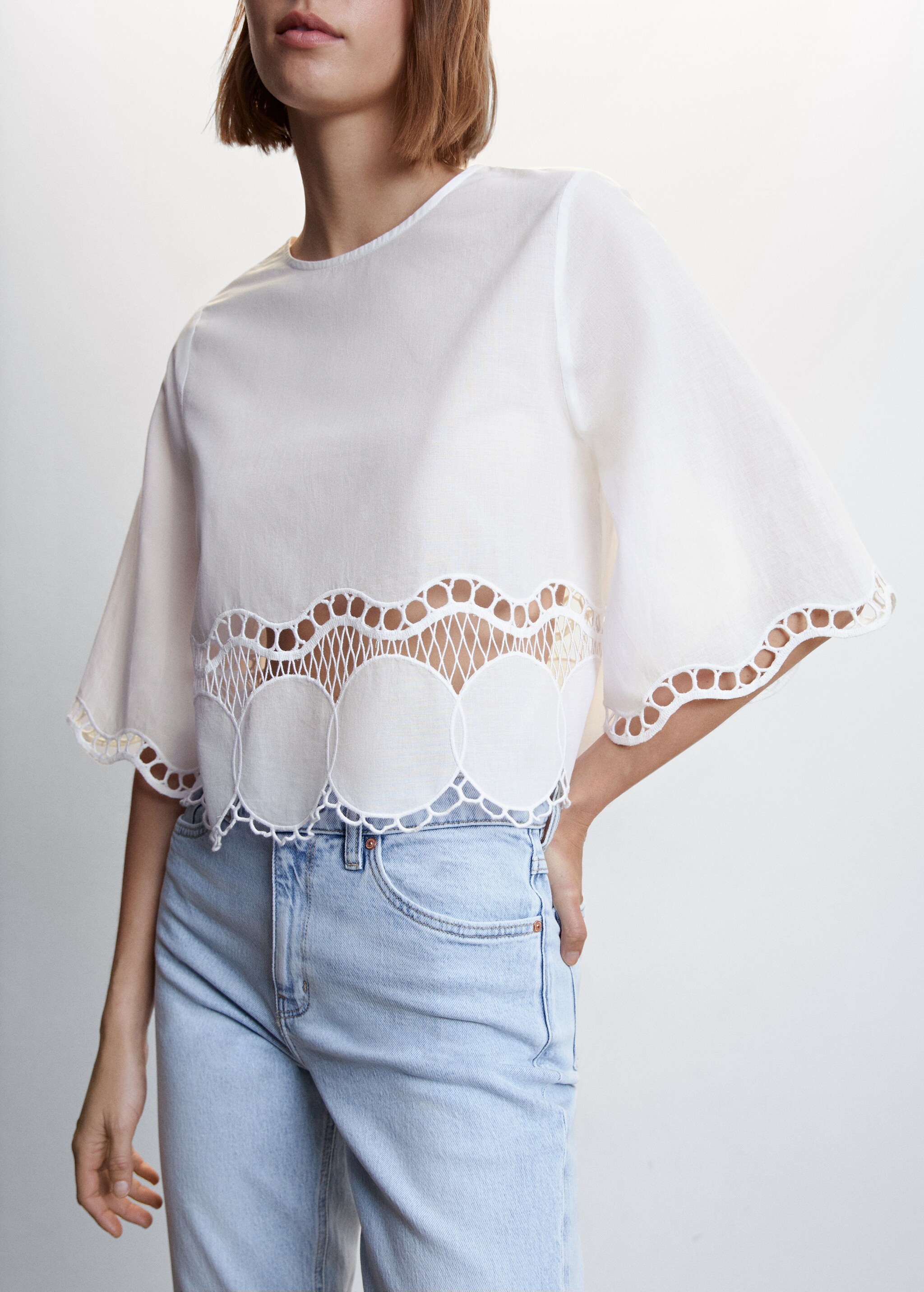 Embroidered oversized blouse - Details of the article 1