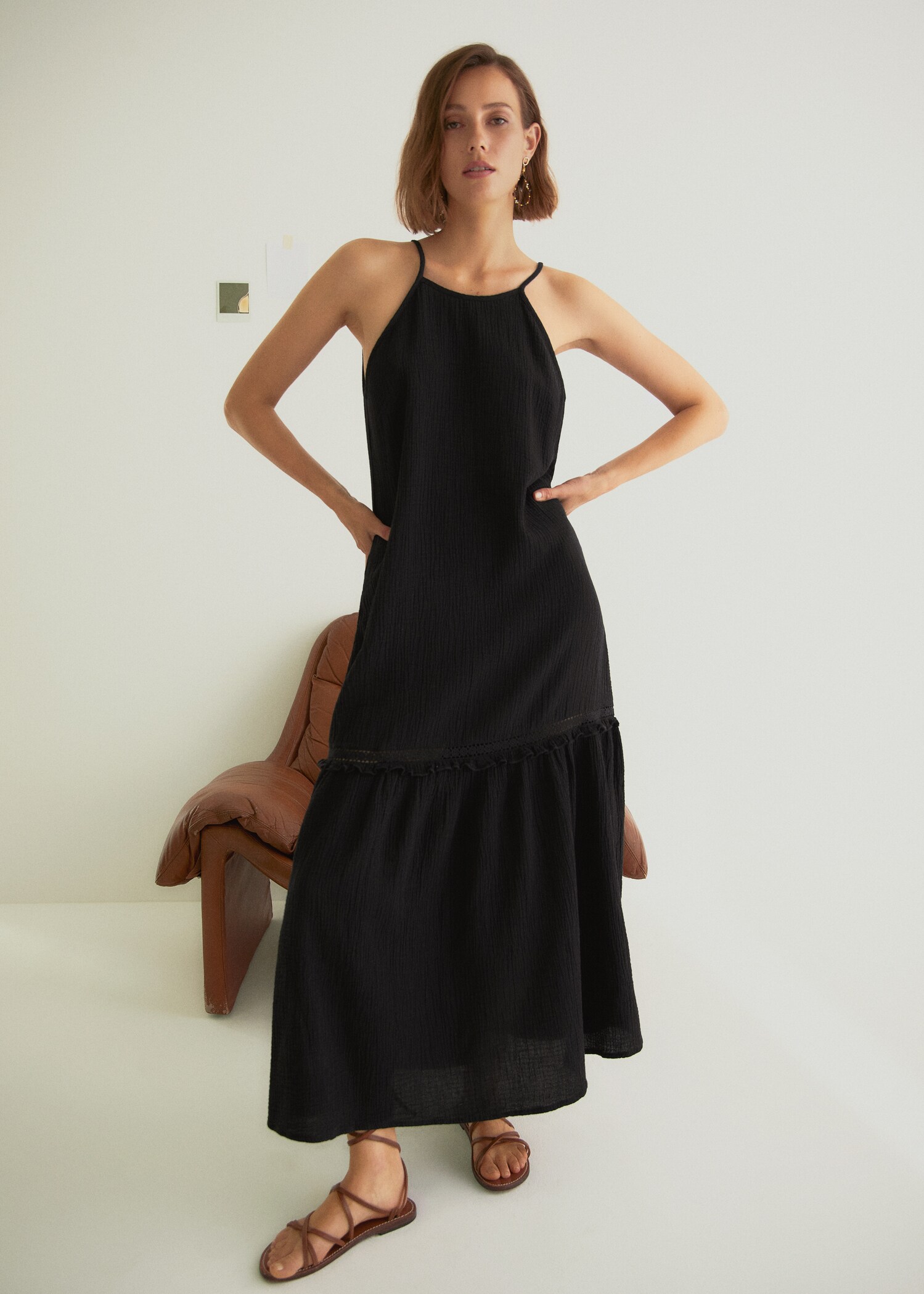 Long dress with embroidered detail - Details of the article 6
