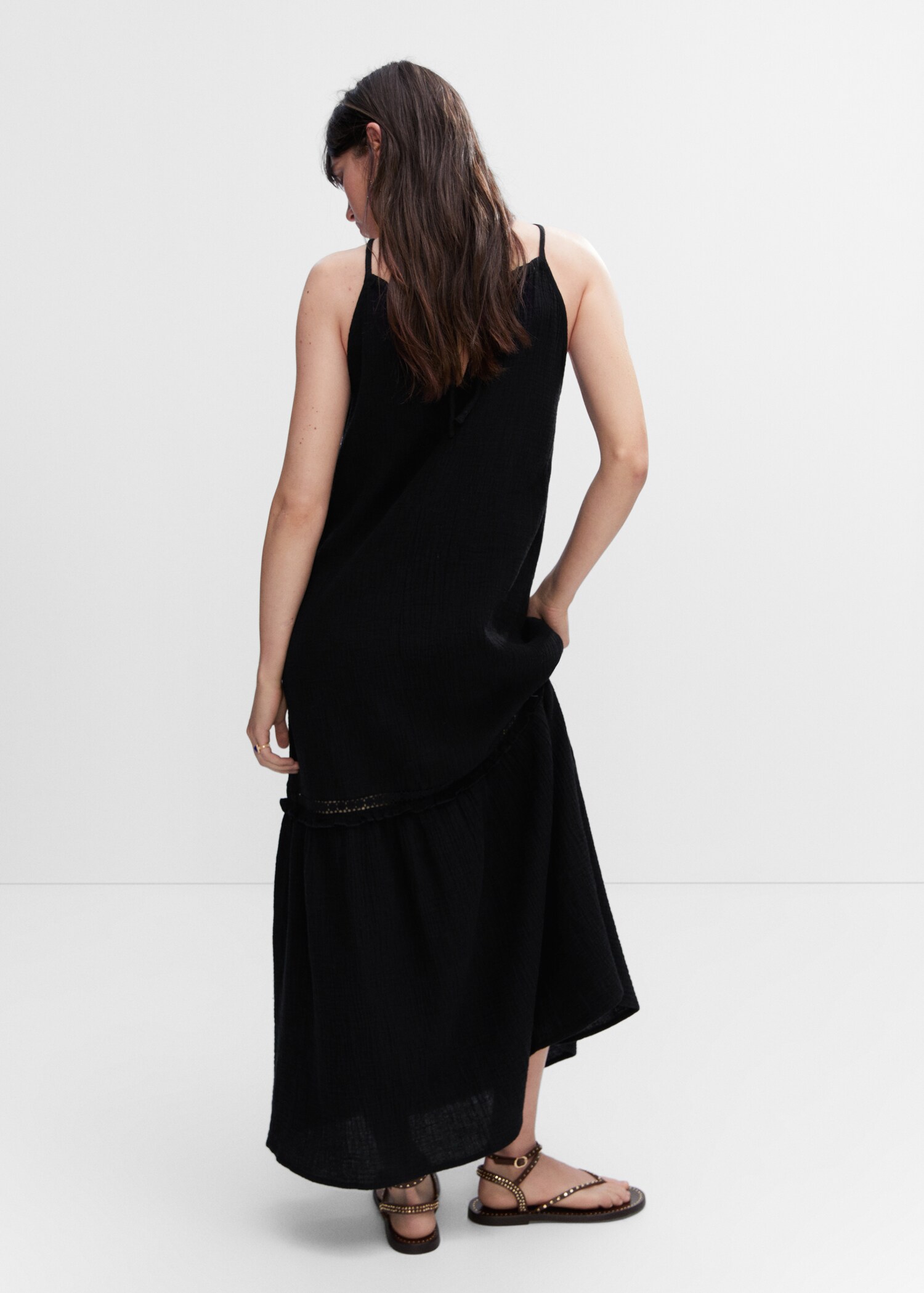 Long dress with embroidered detail - Reverse of the article