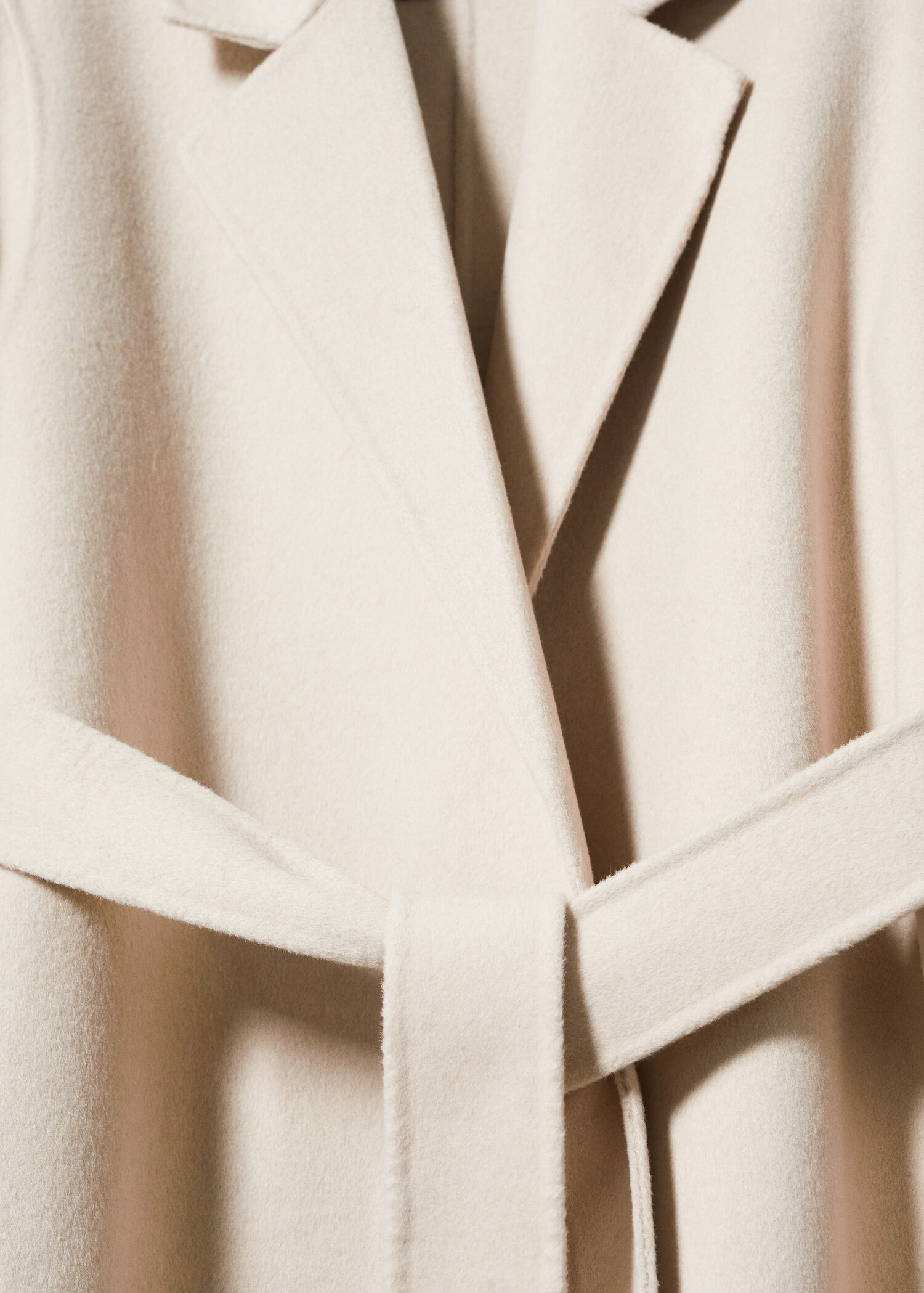 Manteau fait main avec ceinture - Détail de l'article 8