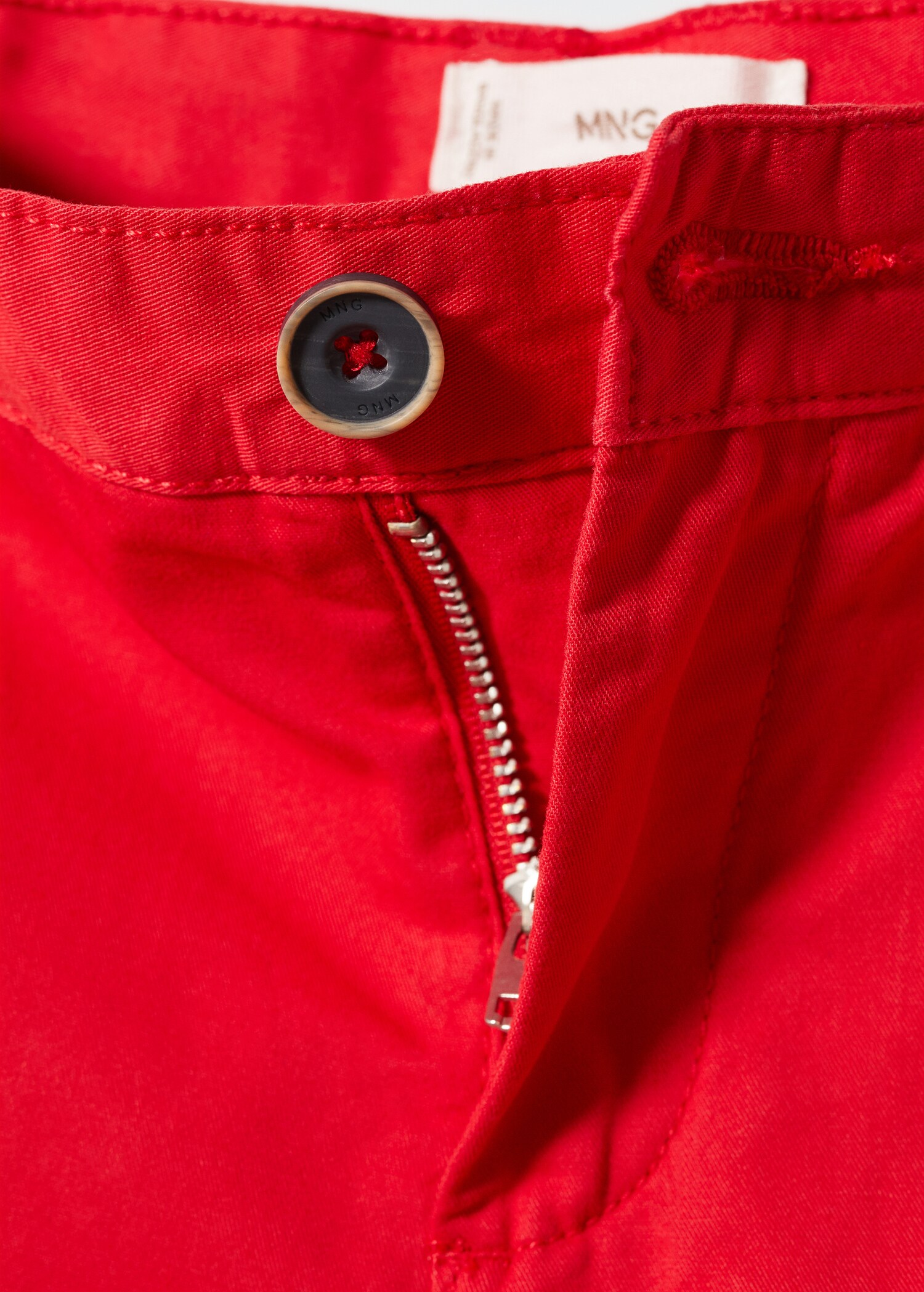 Slim-Fit-Bermudashorts im Chino-Stil aus Baumwolle - Detail des Artikels 8