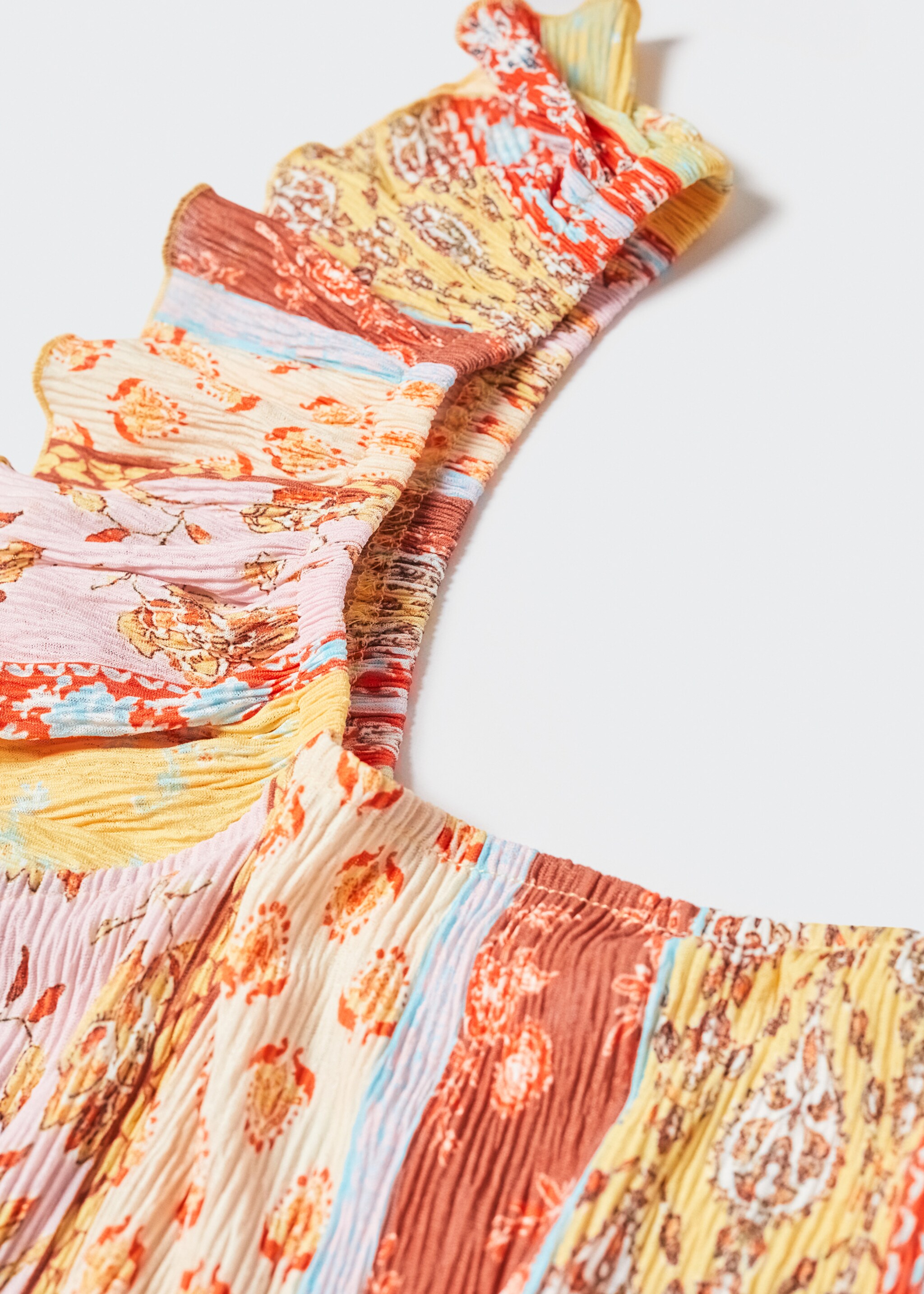 Patterned texture top - Details of the article 8, Yellow. Ref: 47040375-00.