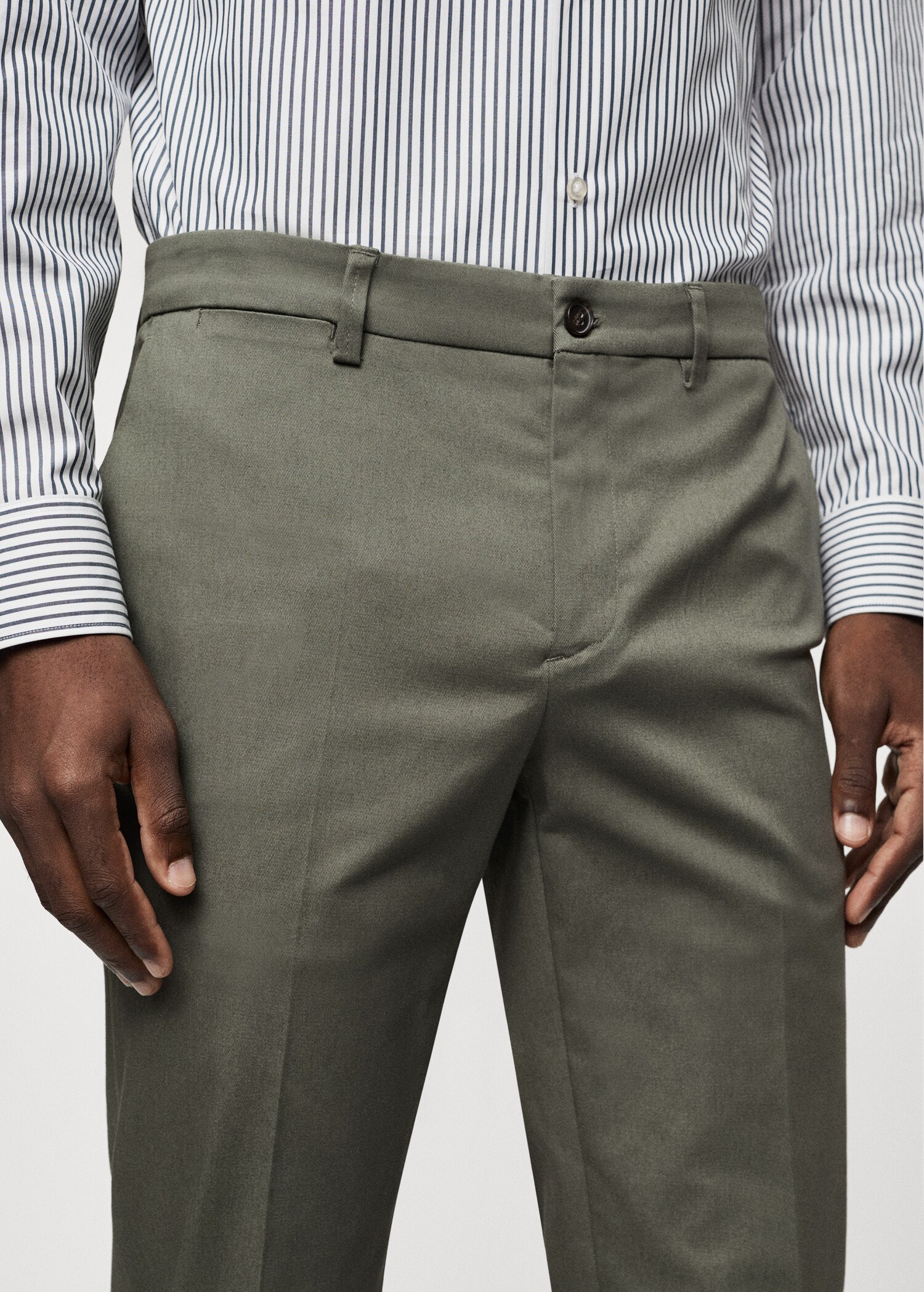 Slim fit chino trousers - Details of the article 1