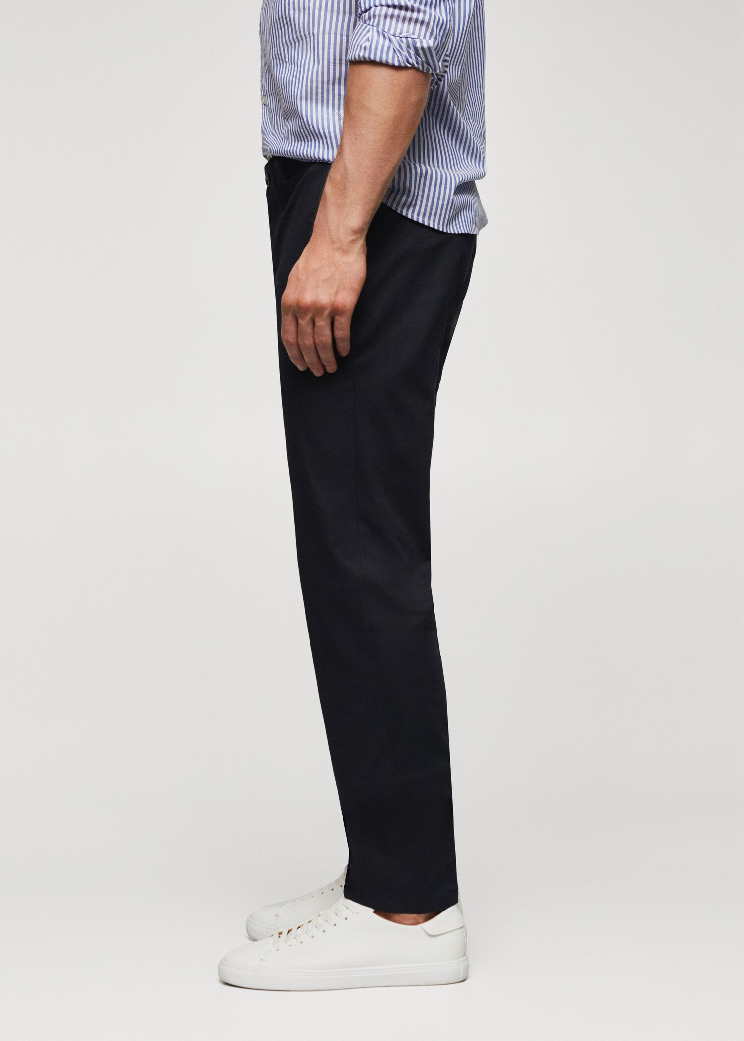 Slim fit chino trousers - Details of the article 2