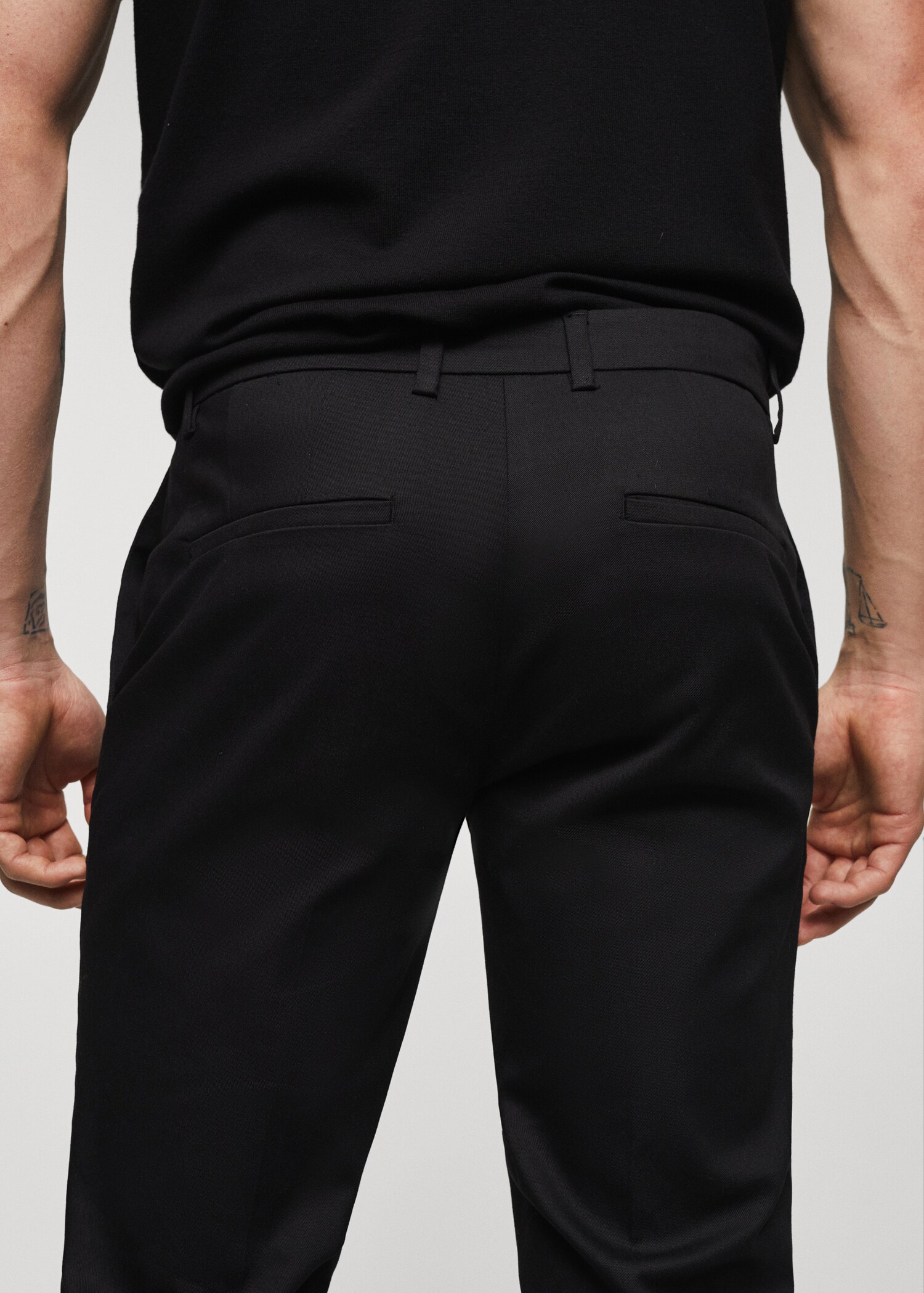 Slim fit chino trousers - Details of the article 4