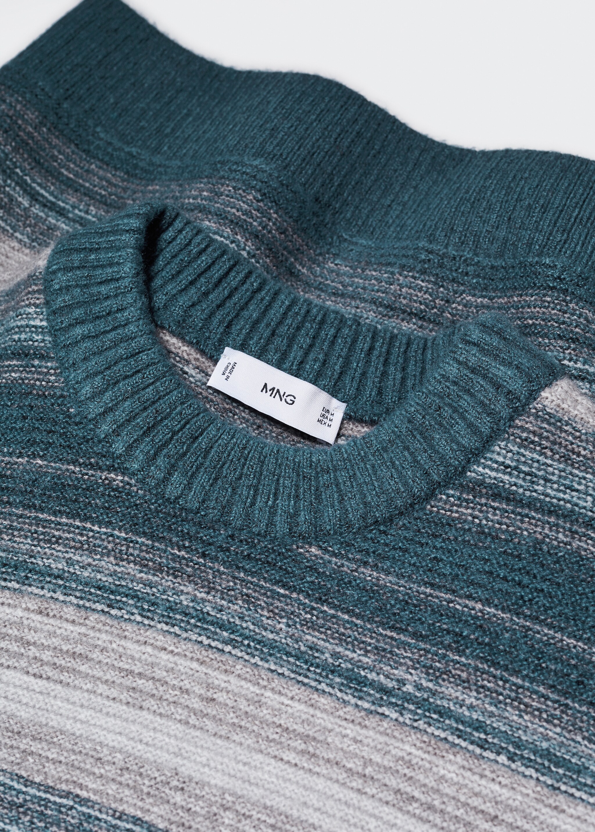 Textured degrade sweater - Details of the article 8