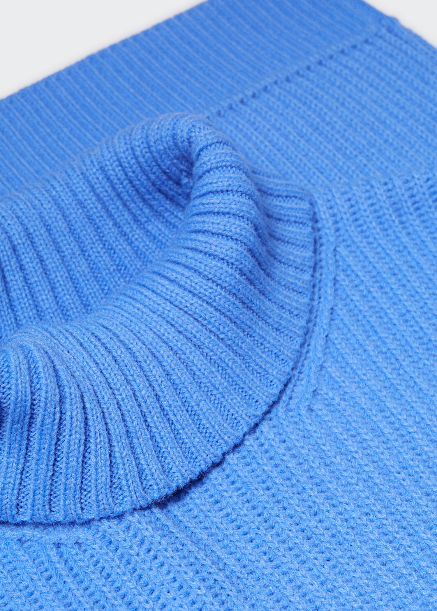 Turtleneck wool sweater - Details of the article 8