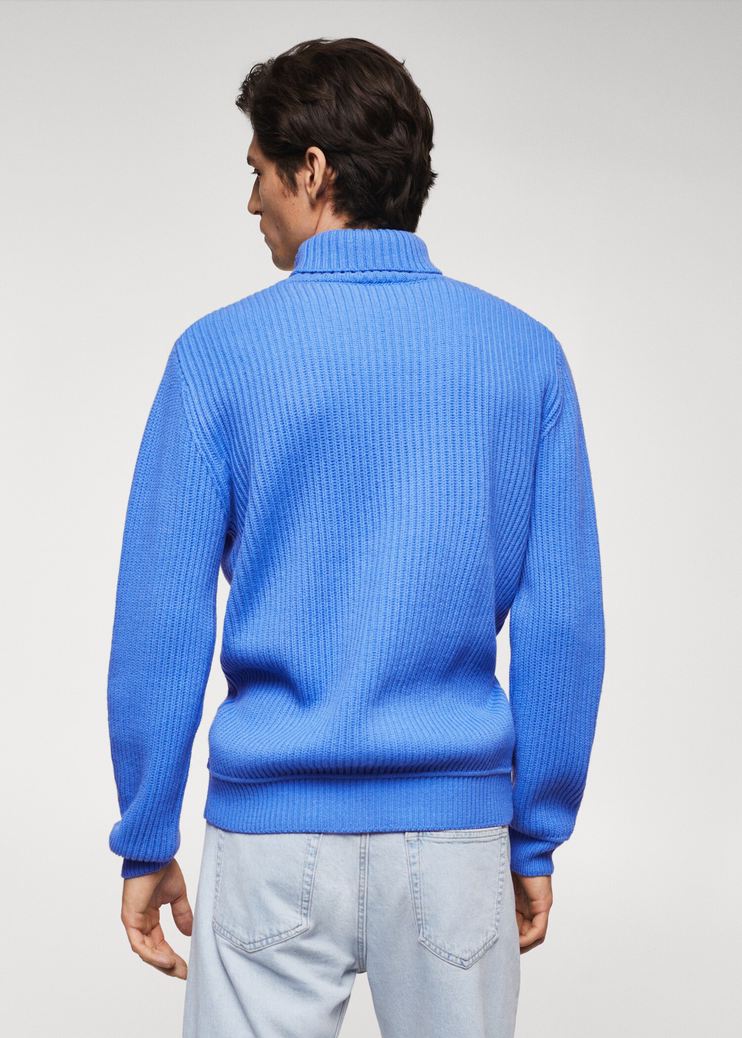 Turtleneck wool sweater - Reverse of the article