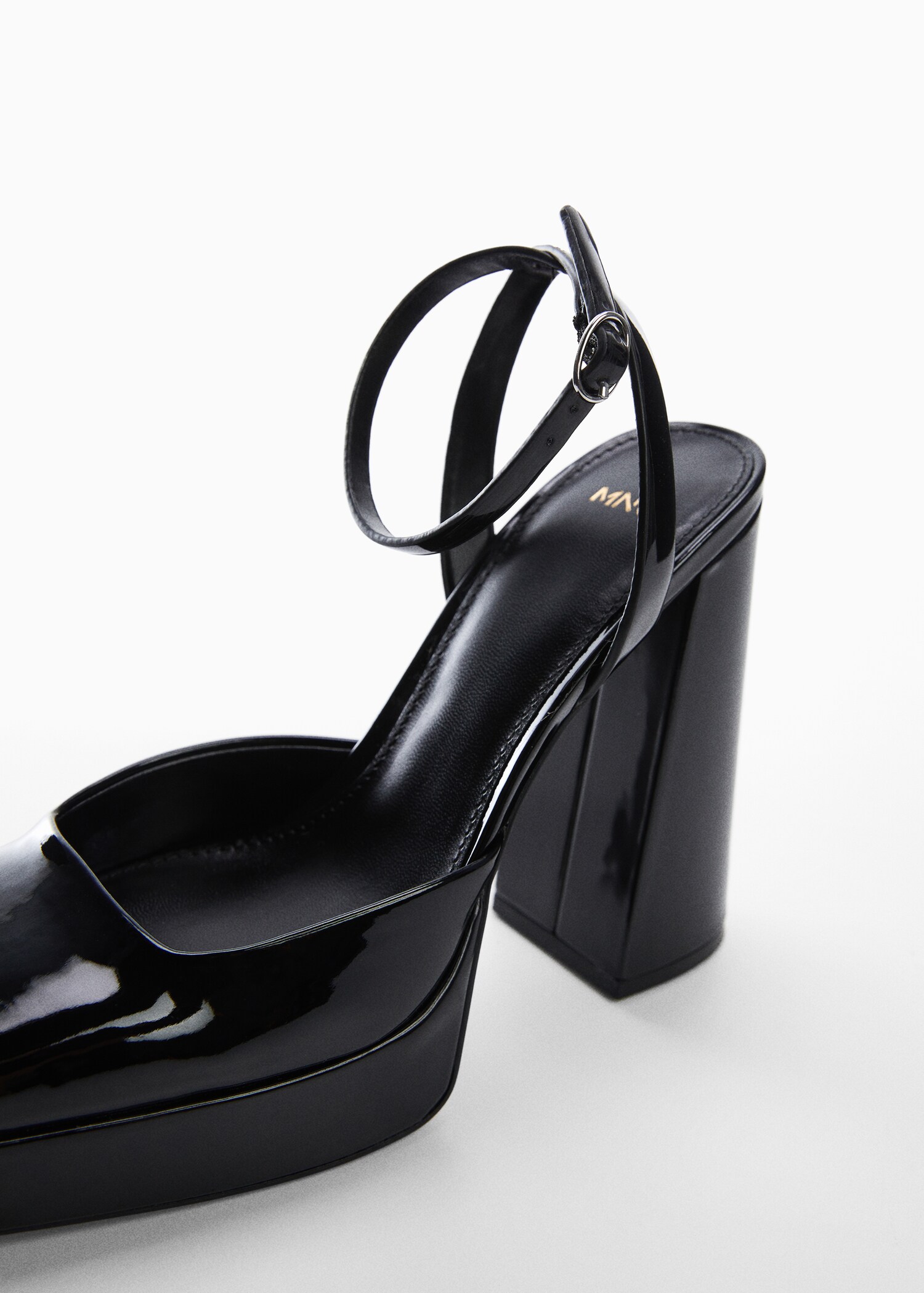 Block heel shoe - Details of the article 1