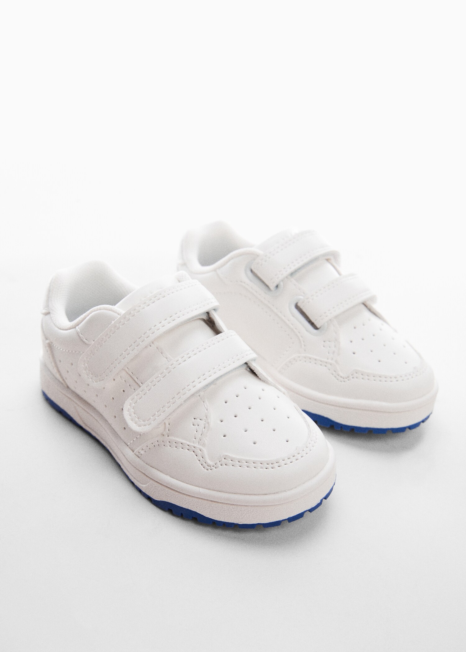 Baskets Velcro - Plan moyen