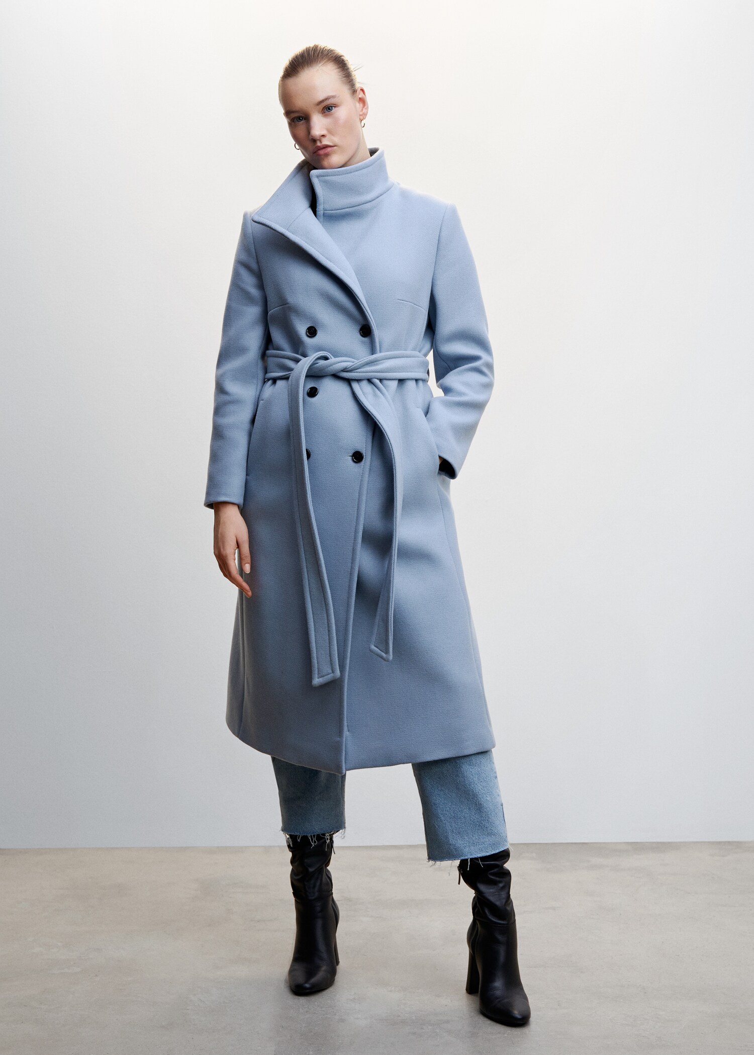 Woollen coat with belt - Details of the article 3