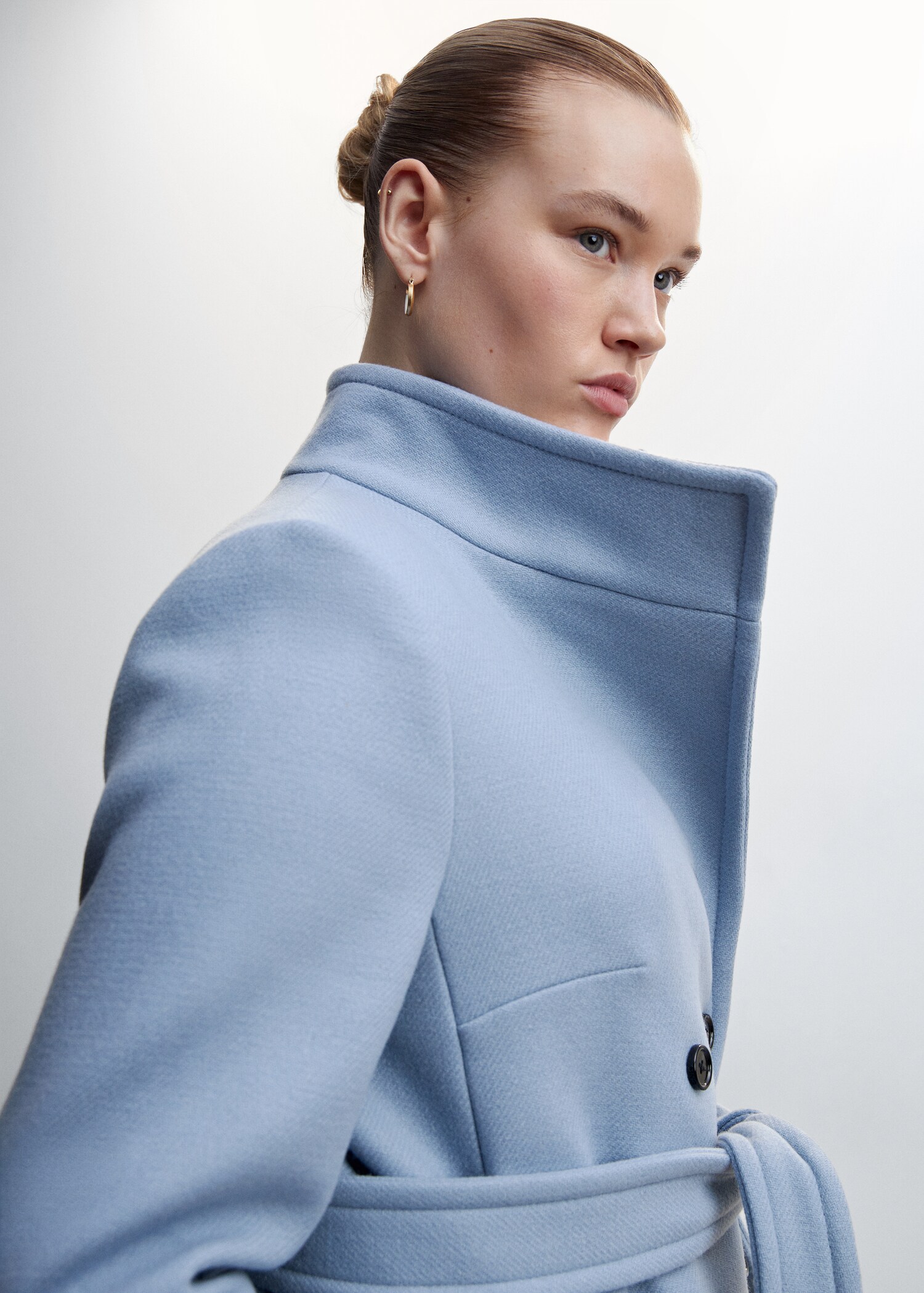 Woollen coat with belt - Details of the article 4