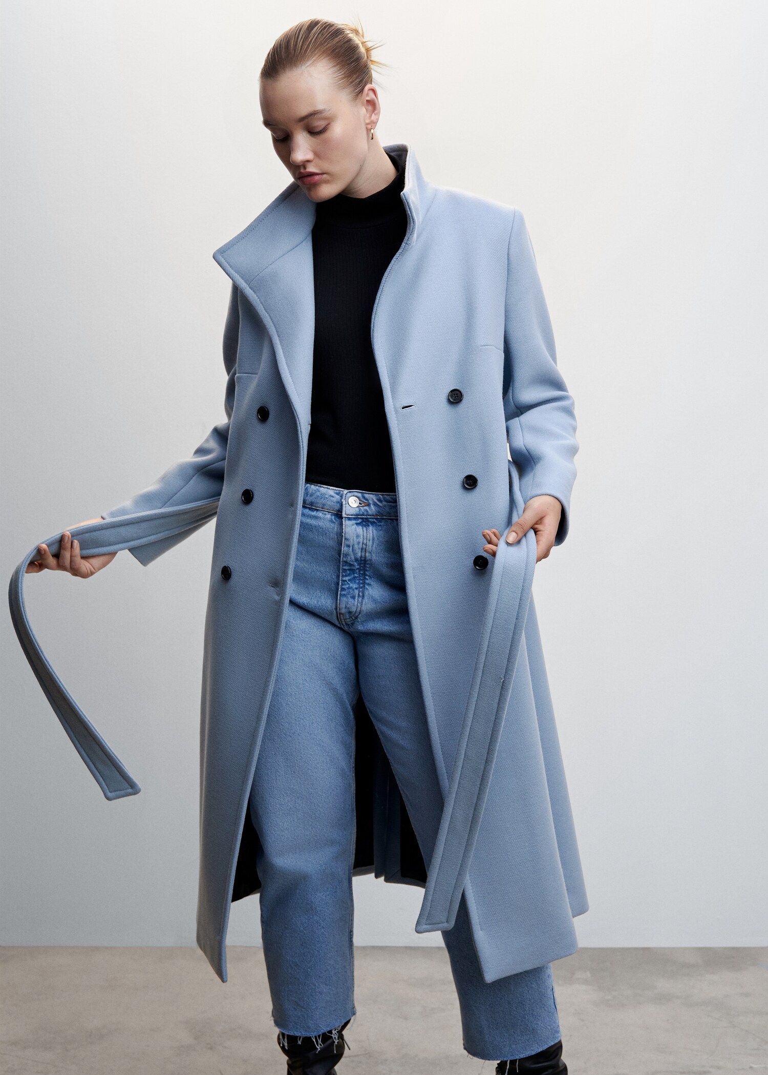 Woollen coat with belt - Details of the article 5