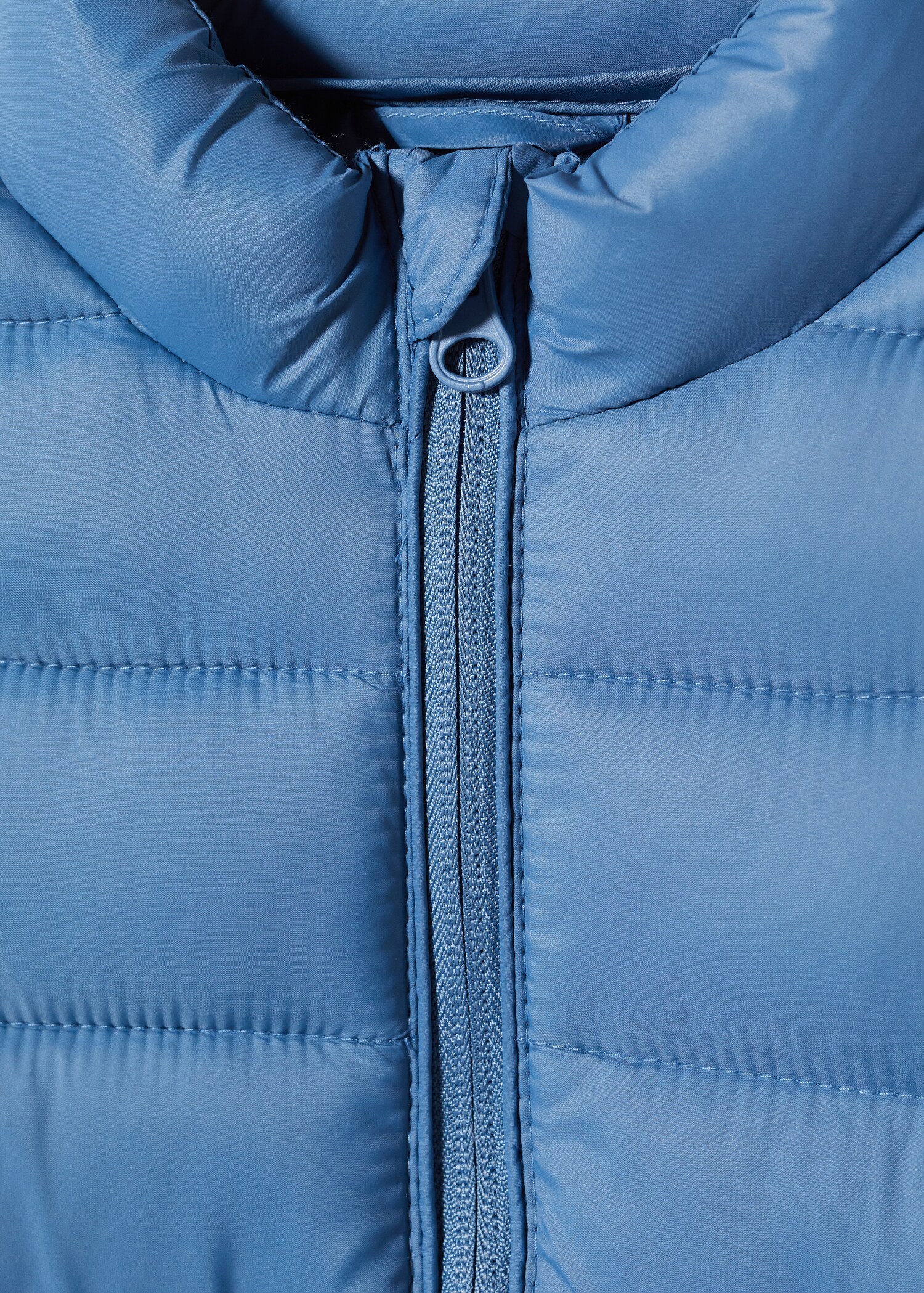Quilted vest - Details of the article 8