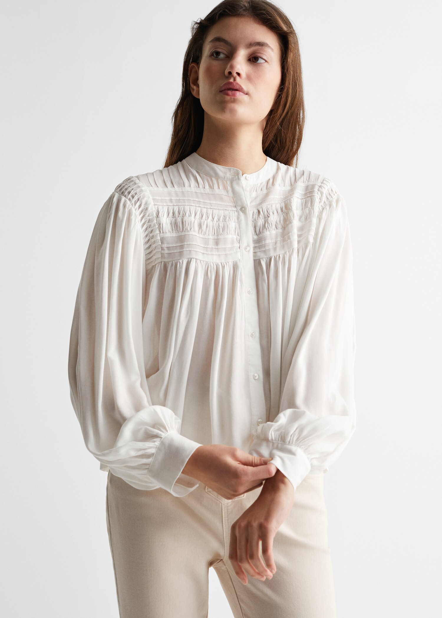 Blouse détails froncés - Plan moyen