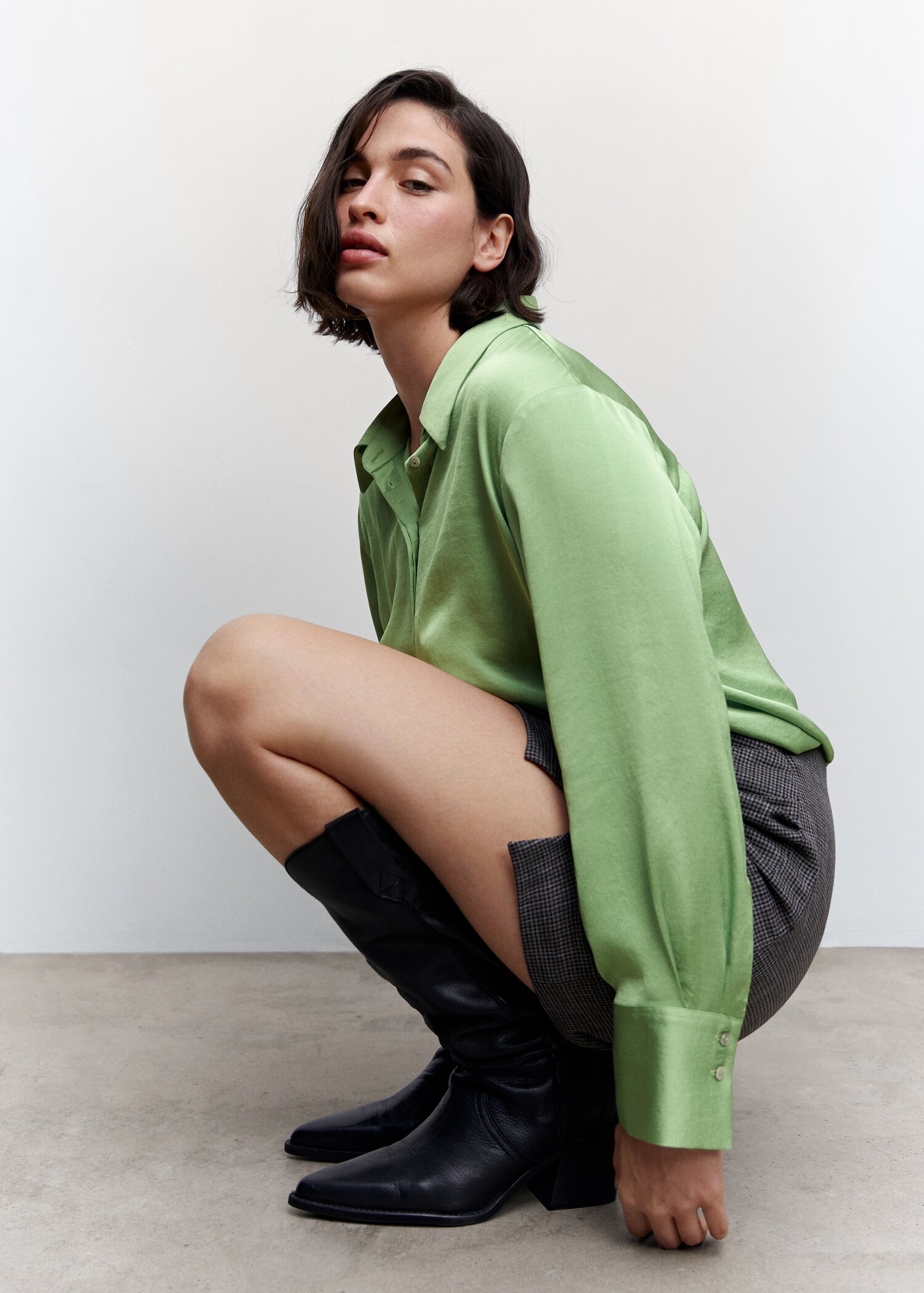 Soepelvallende satijnen blouse - Detail van het artikel 4