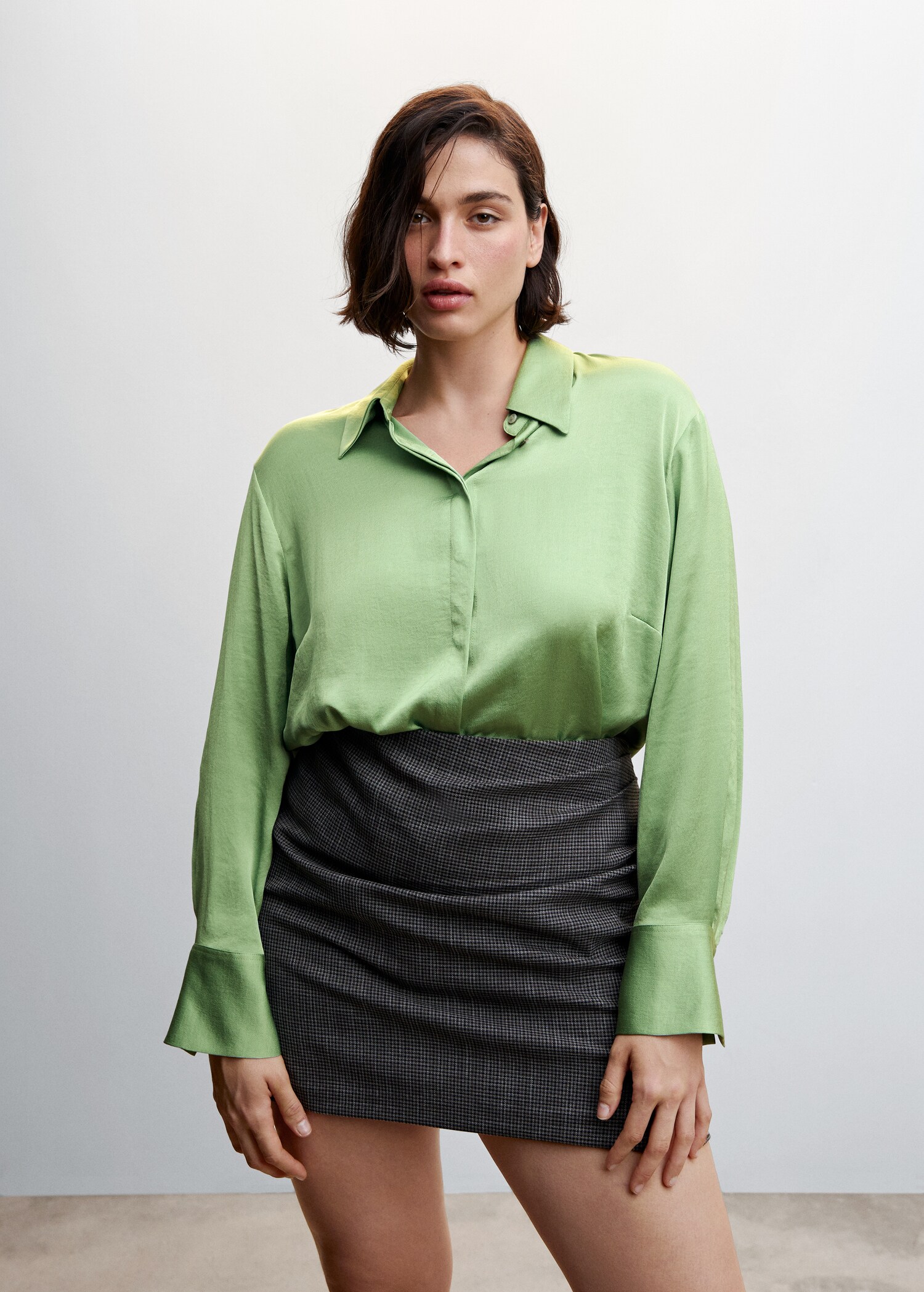 Soepelvallende satijnen blouse - Detail van het artikel 5