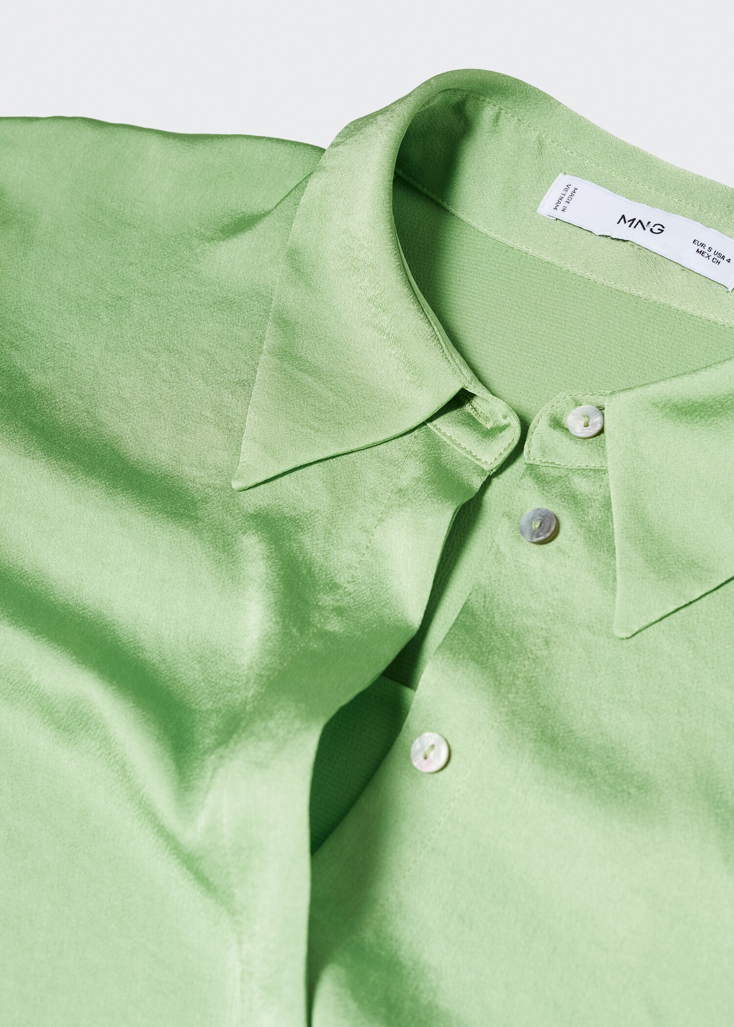 Soepelvallende satijnen blouse - Detail van het artikel 8
