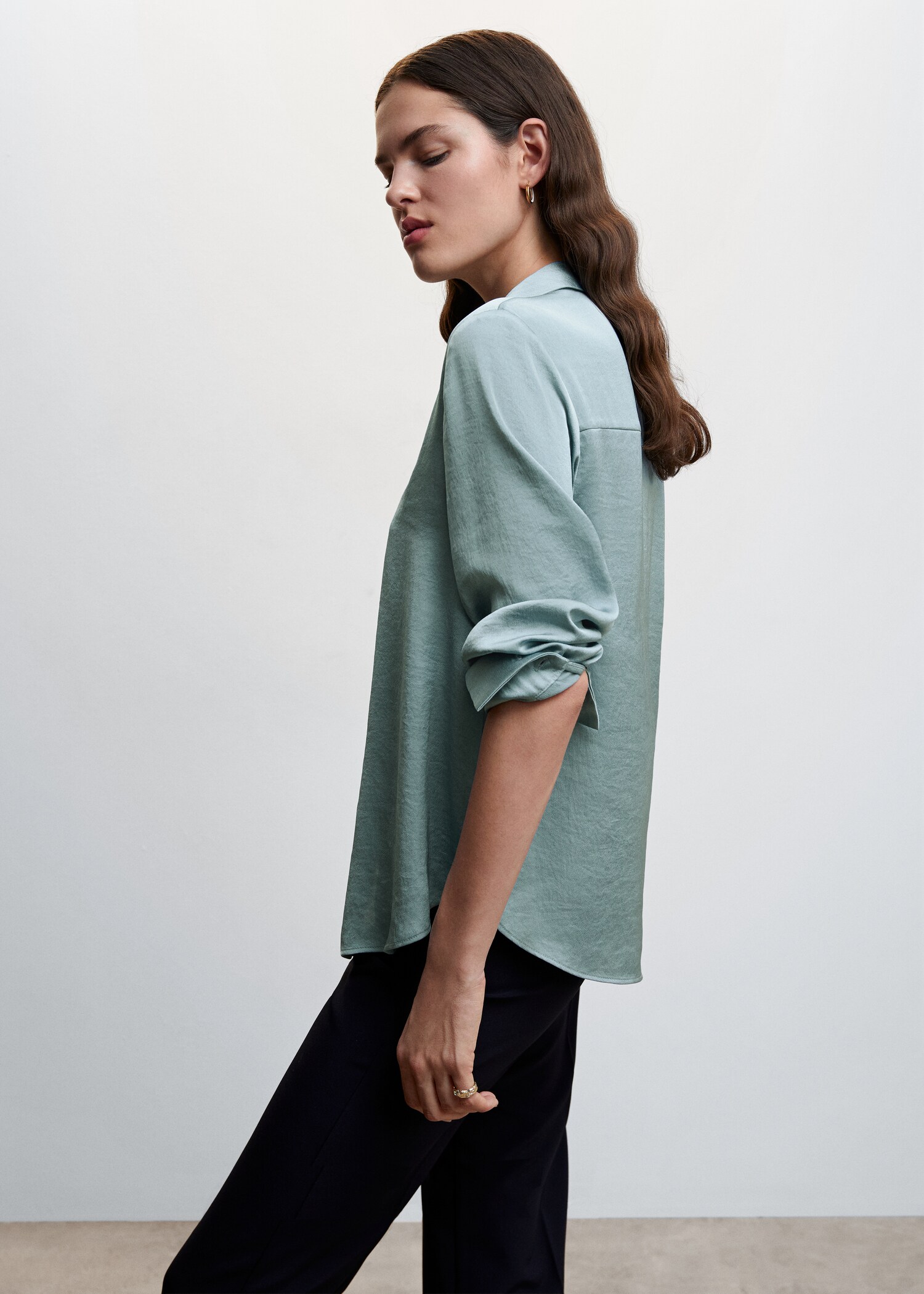 Soepelvallende satijnen blouse - Detail van het artikel 6