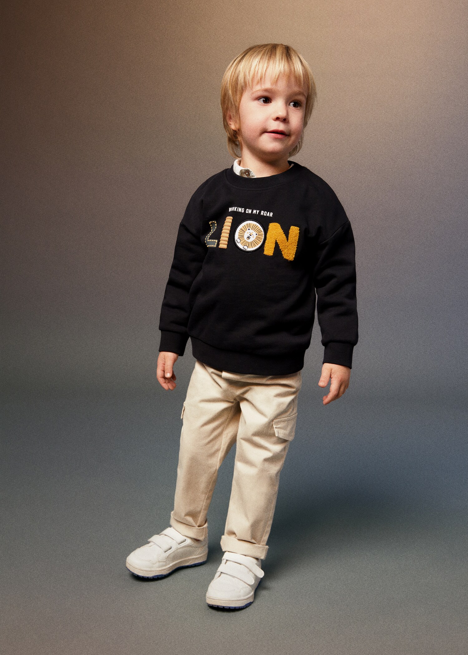 Sweatshirt mit texturiertem Schriftzug - Detail des Artikels 6