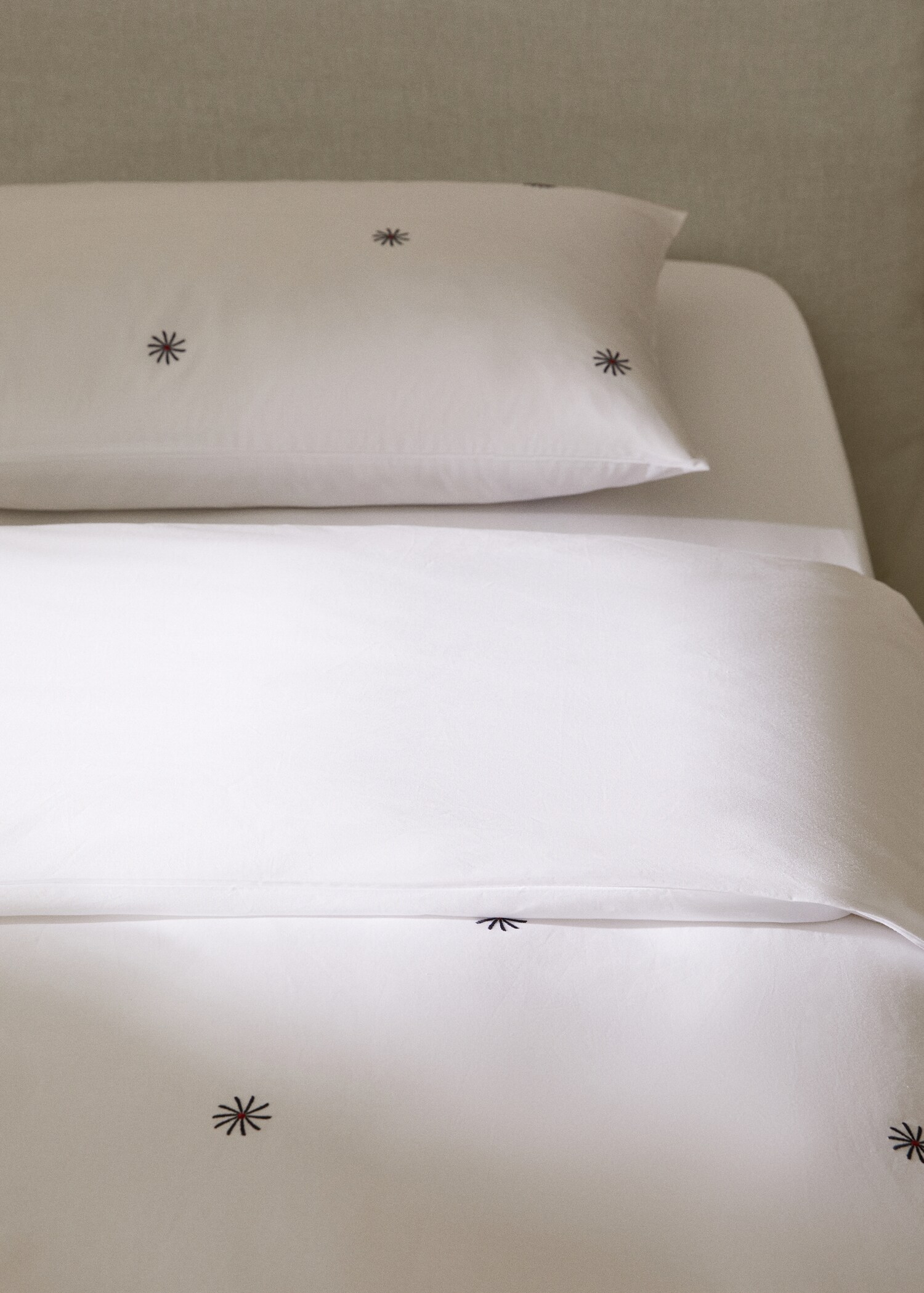Embroidered duvet cover Single bed - Details of the article 8