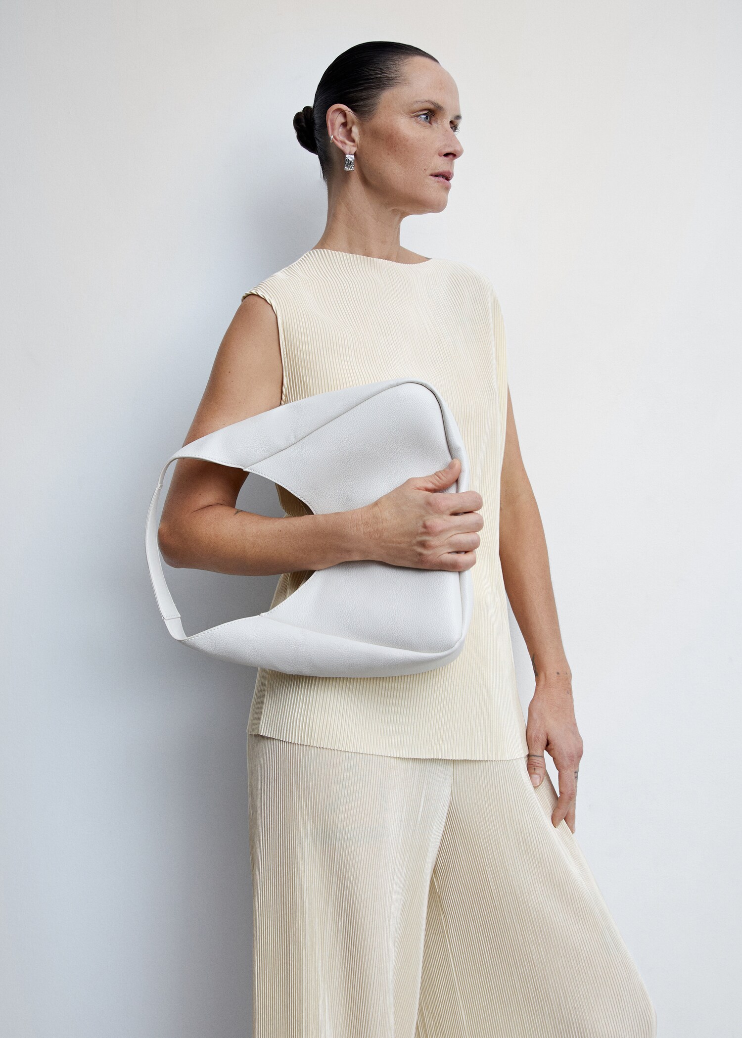 Pleated strap top - Details of the article 1