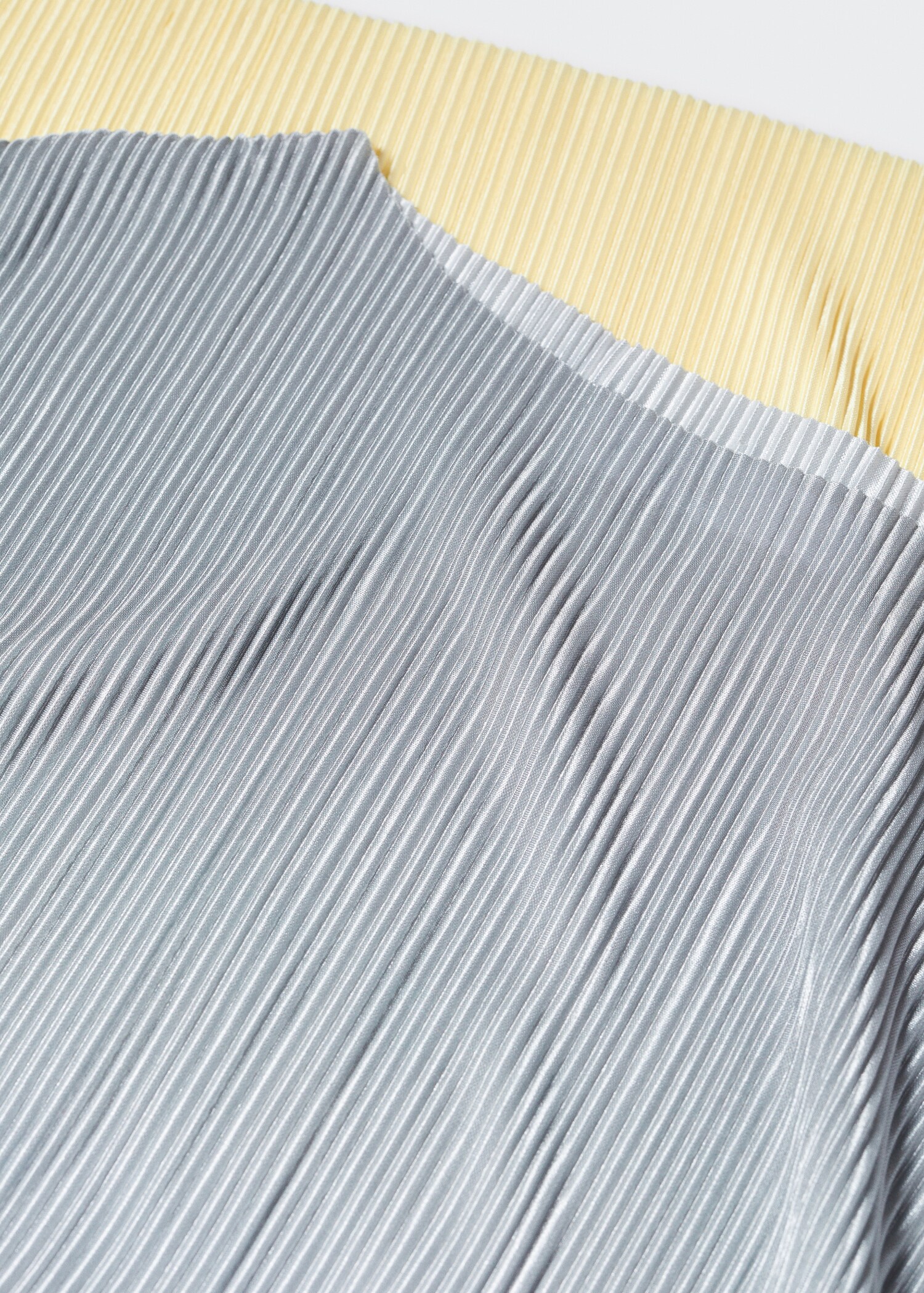 Pleated strap top - Details of the article 8