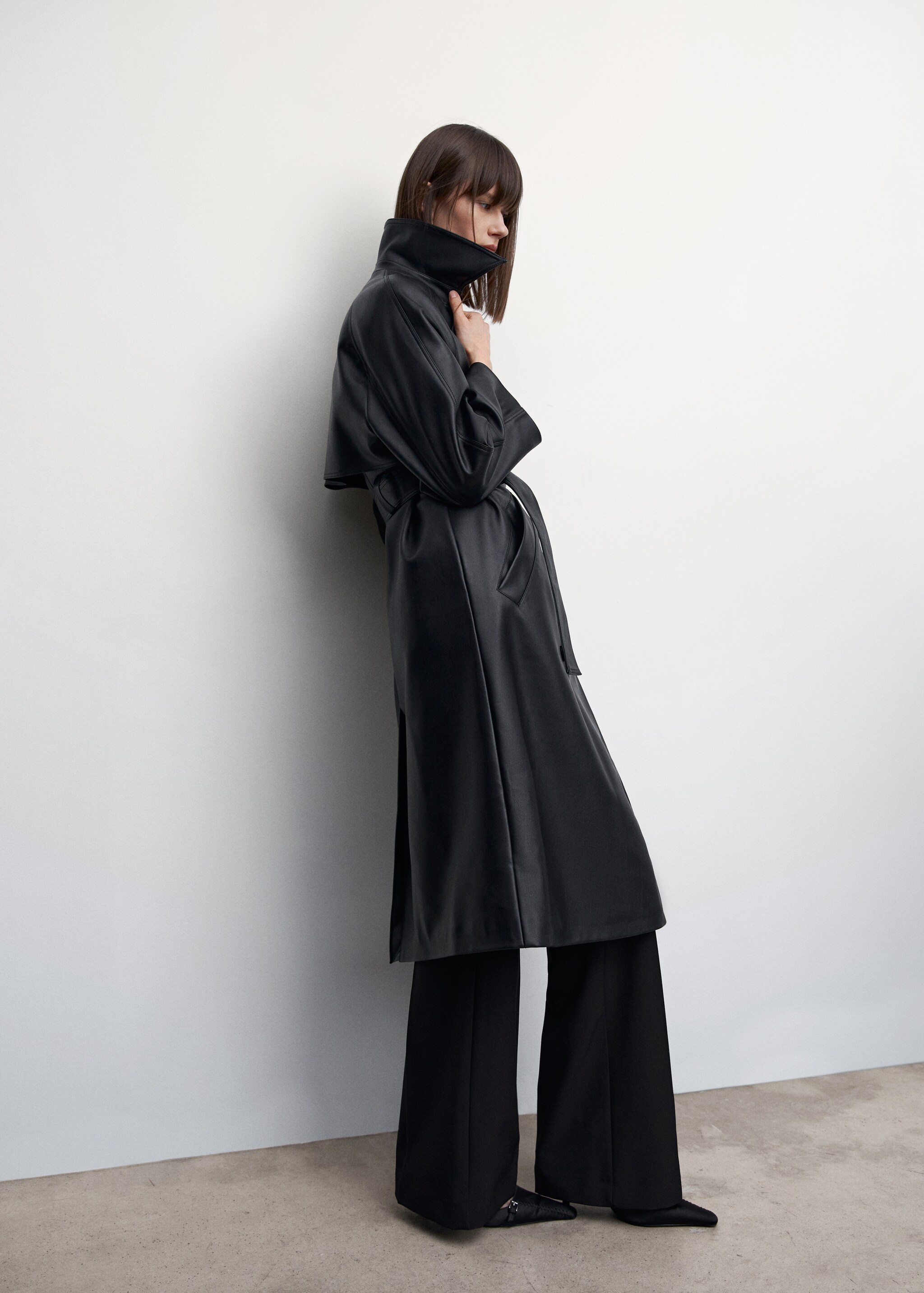 Oversize leather-effect trench coat - Details of the article 2