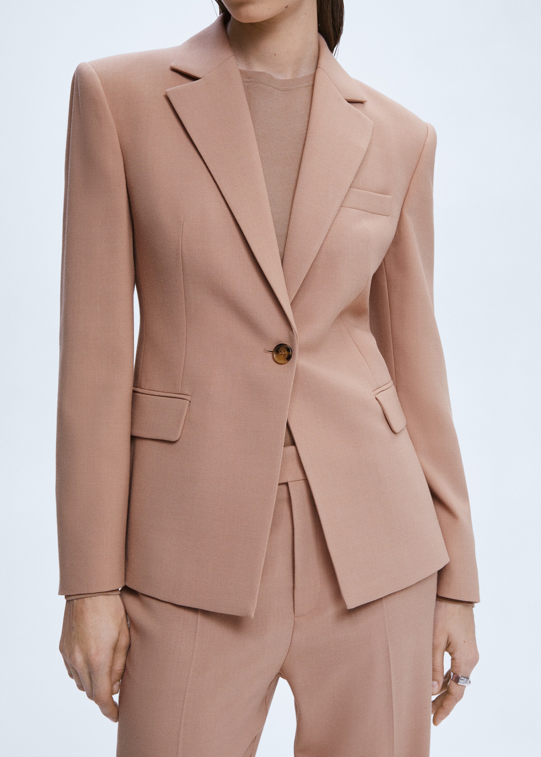 Suit jacket seams - Details of the article 6