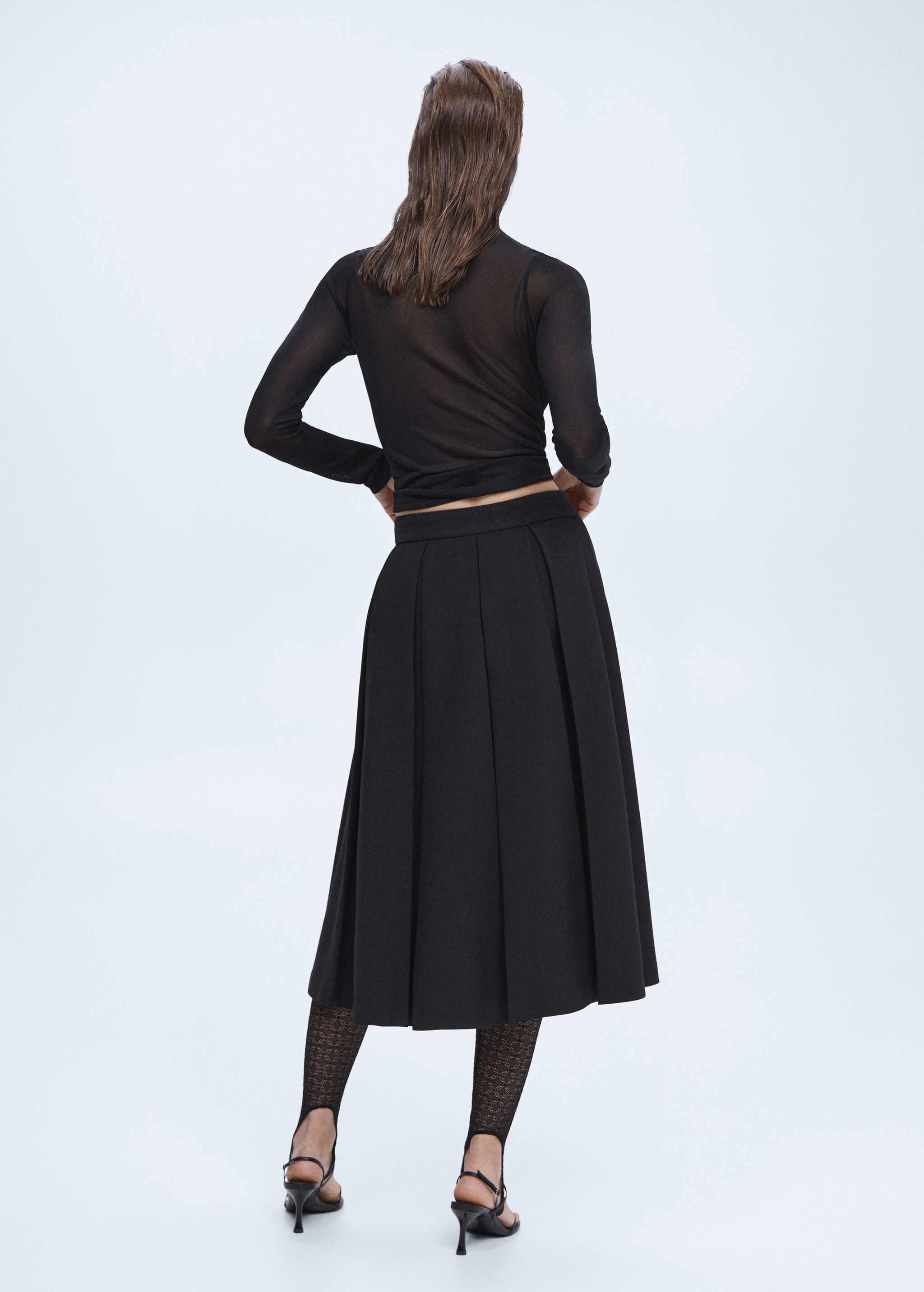Pleated midi skirt - Reverse of the article