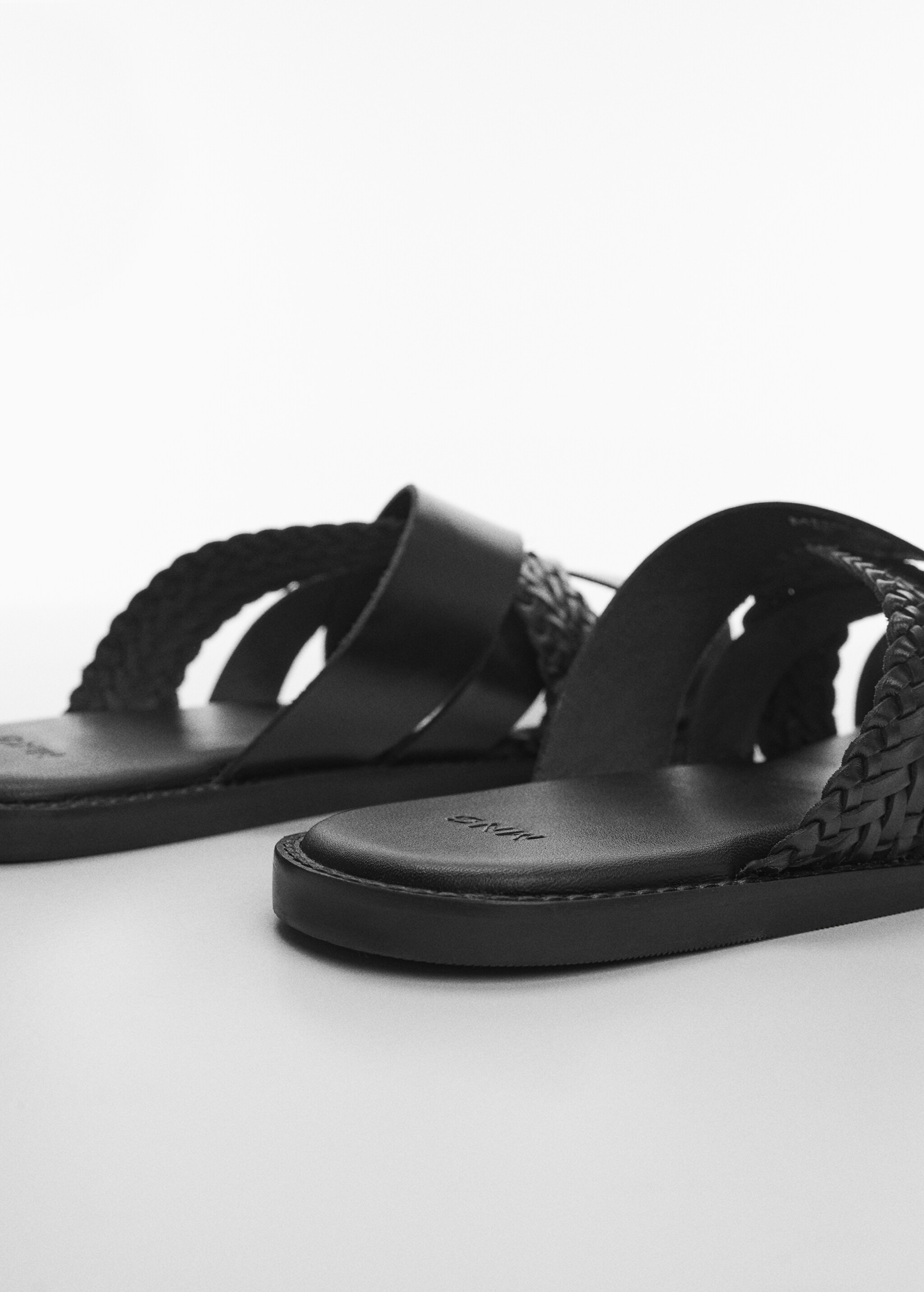 Braided leather sandals - Details of the article 1