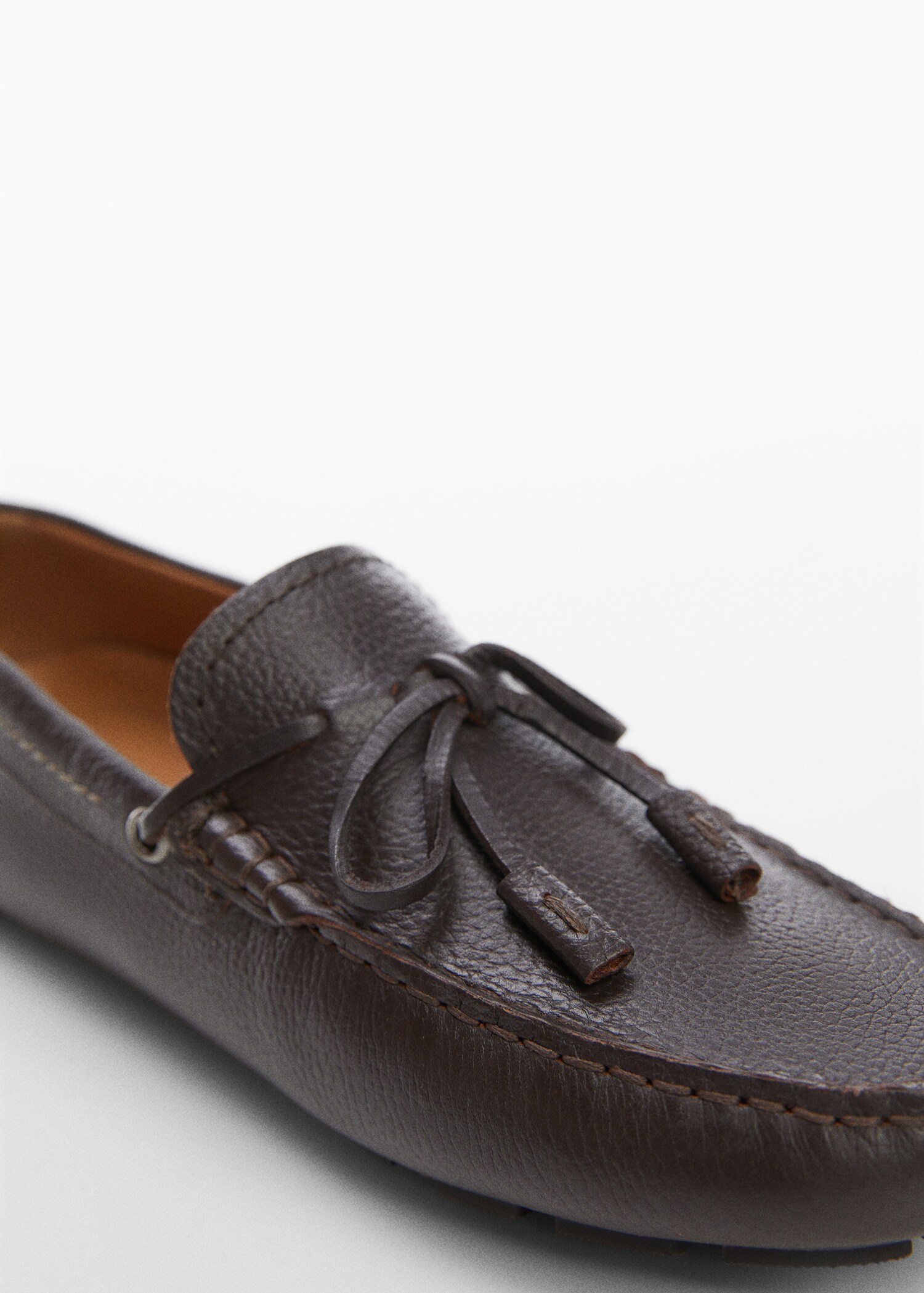 Leather loafers with tassels - Details of the article 1